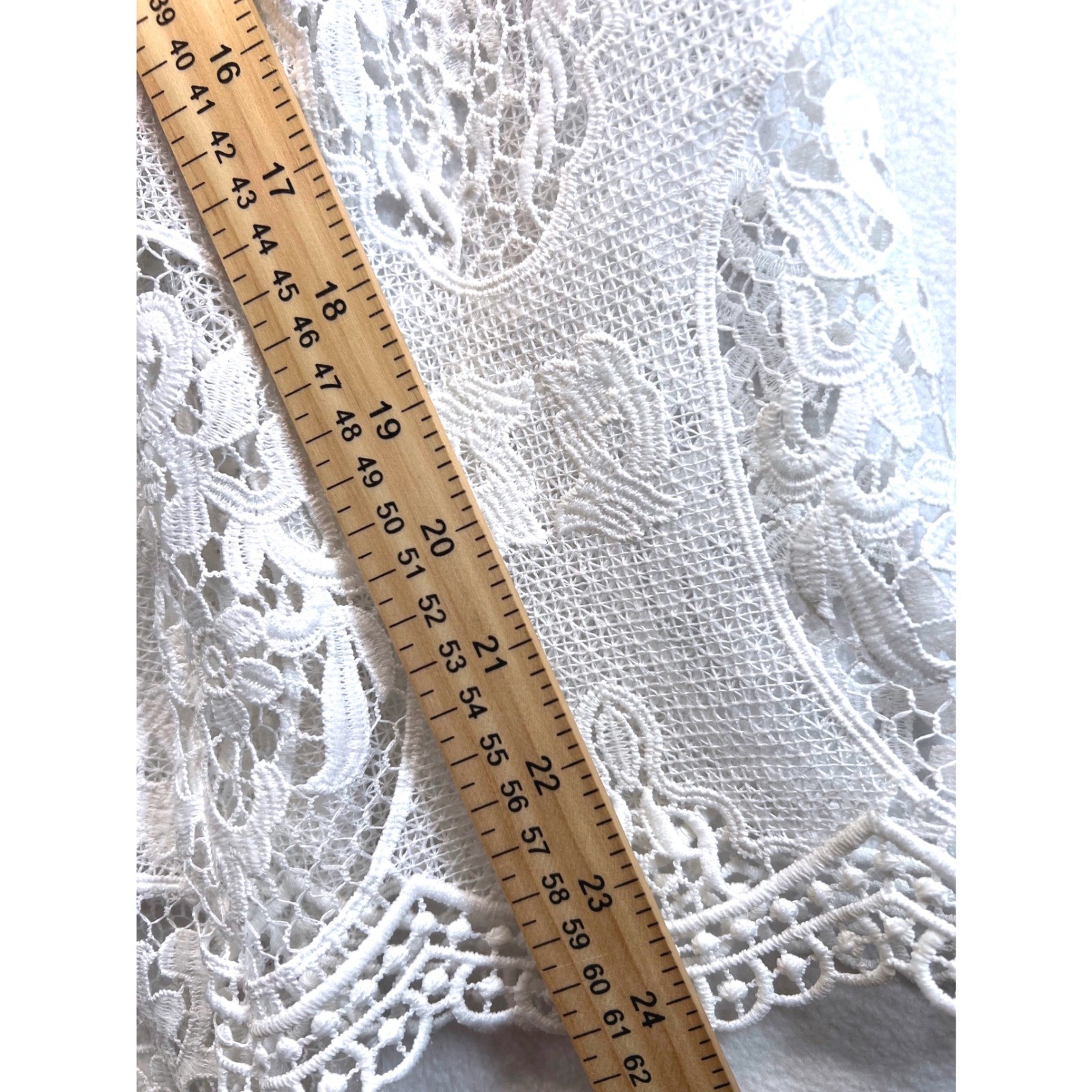 Vipavadee Womens White Floral Lace Button Down Shirt Scalloped Hem Large