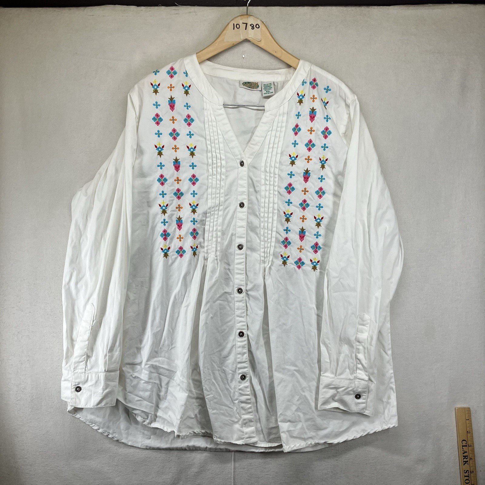 Collections Etc. Women’s White Multicolor Embroidered Button L/S Blouse 2XL