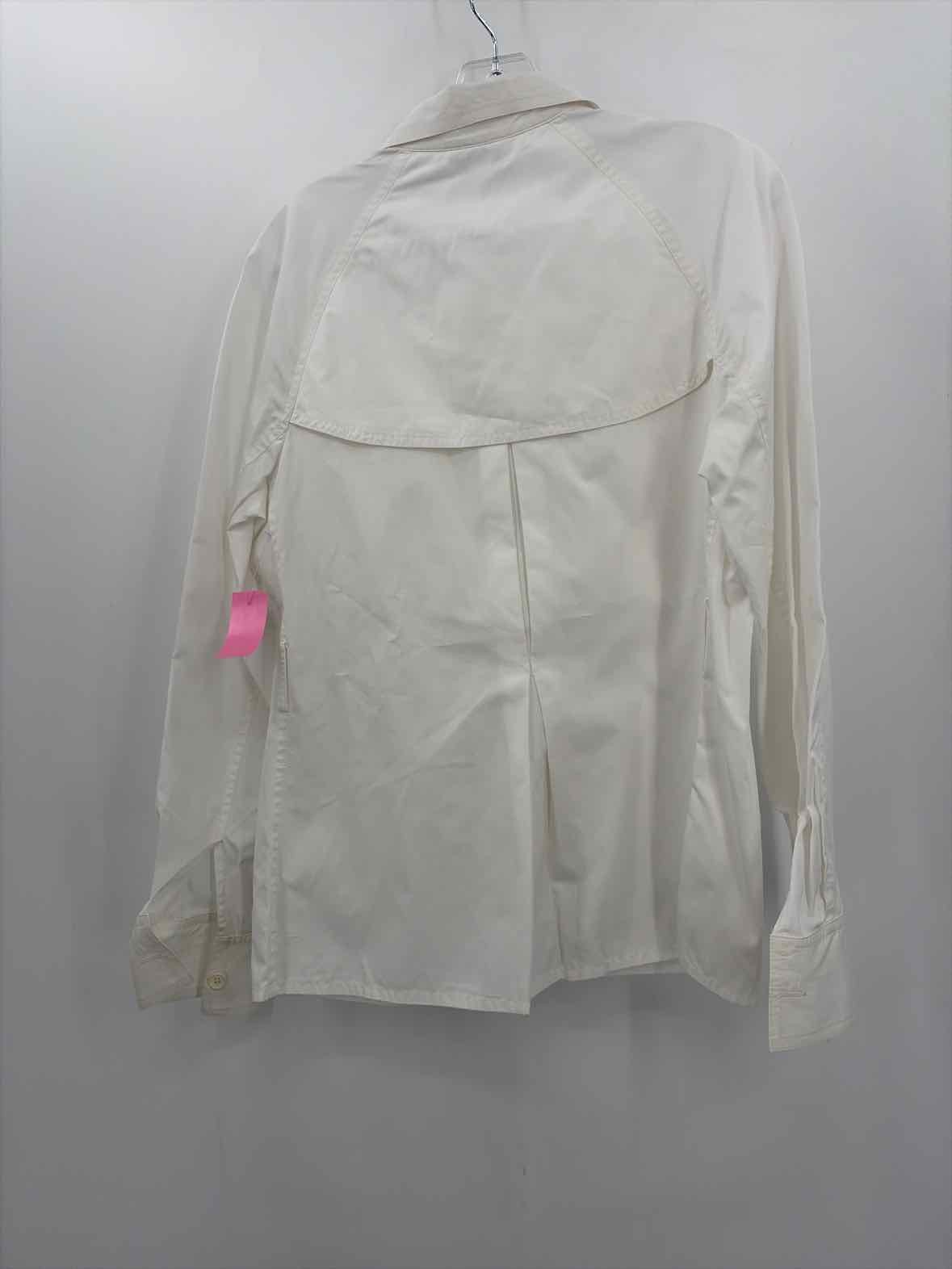 Pre-Owned Akris Punto White Size 8 Button Down