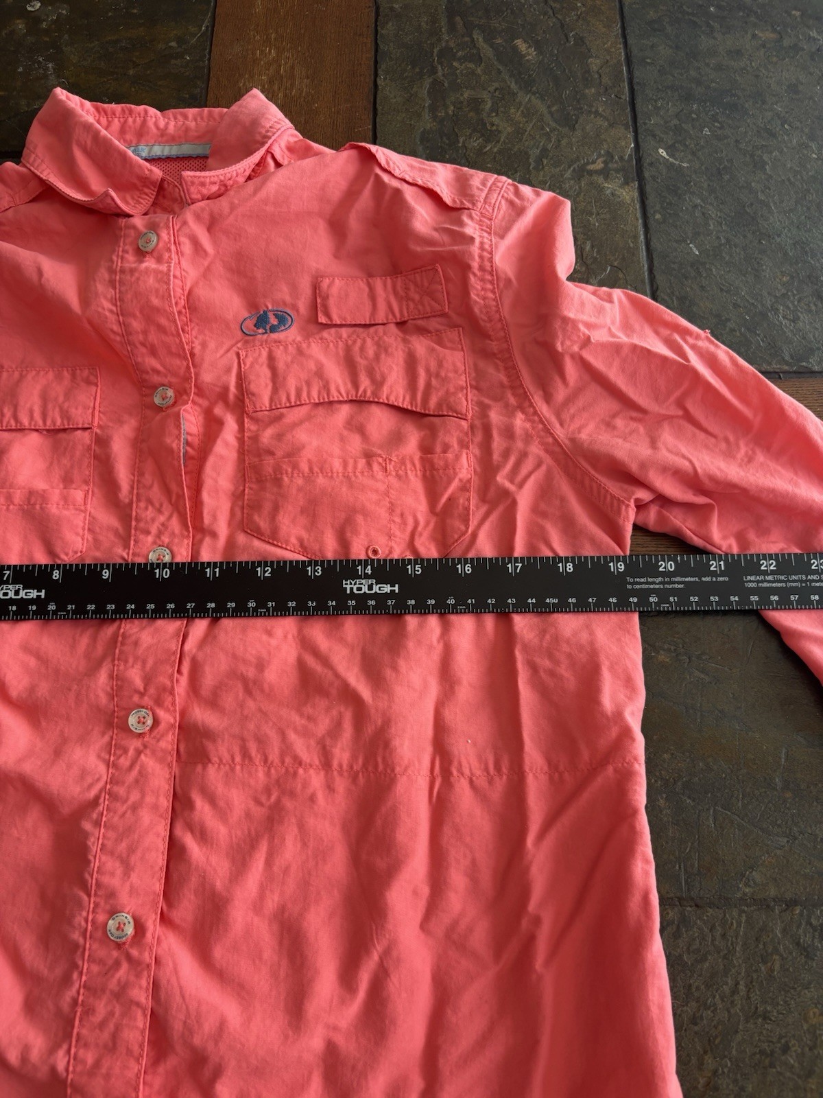 Mossy Oak Women’s Medium Set Of Two Button Down Nylon Long Sleeve Tops