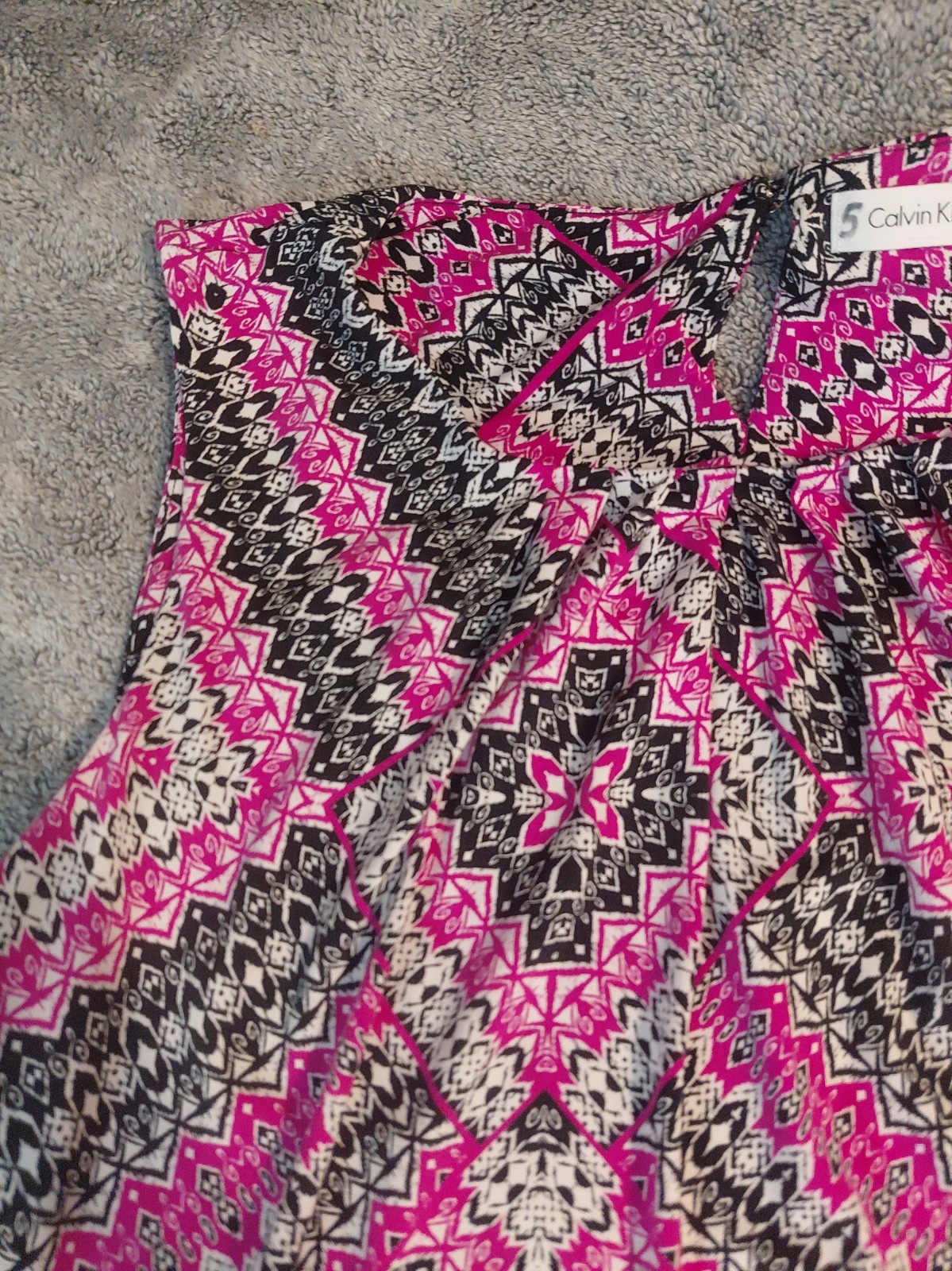 Calvin Klein Sleeveless Blouse Purple And Black Aztec Design Size 5