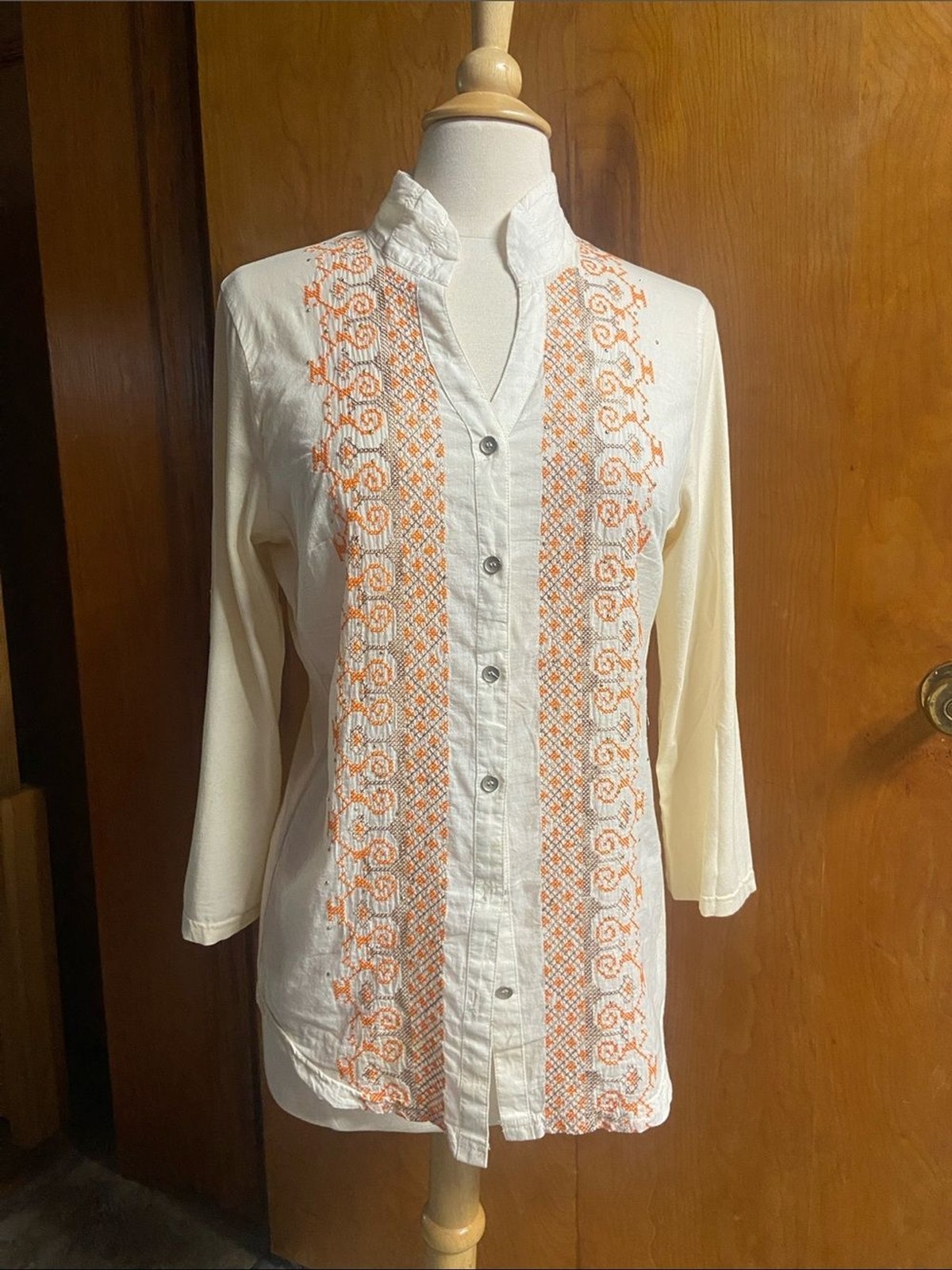 REBA Women’s Cream Button-Front Top with Orange Embroidery Grandmacore Med