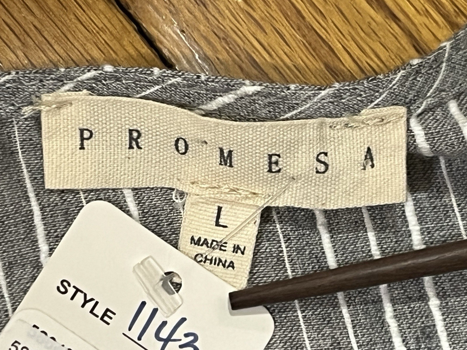 Promesa Gray and White Striped 3/4 Sleeve Cotton Blouse Top Women’s L