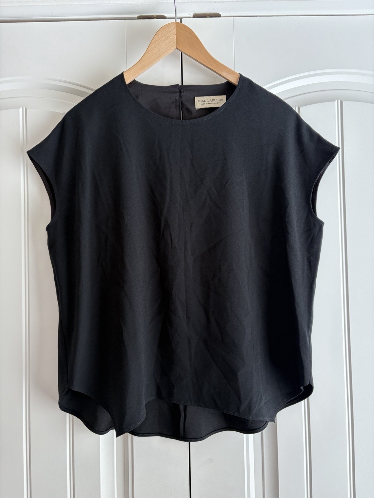 MM LaFleur Didion Top Black Cap Sleeve Crepe Boxy Blouse Women’s Size Small