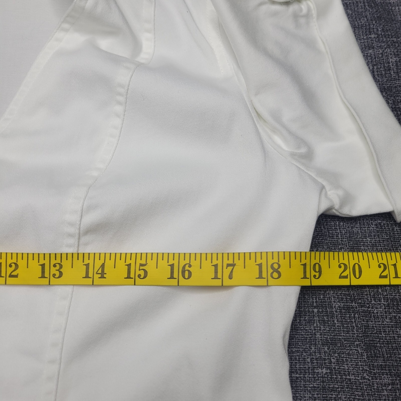 Nue Options Buttoned Shirt Jacket Medium Size White Cotton Spandex Top w Pockets
