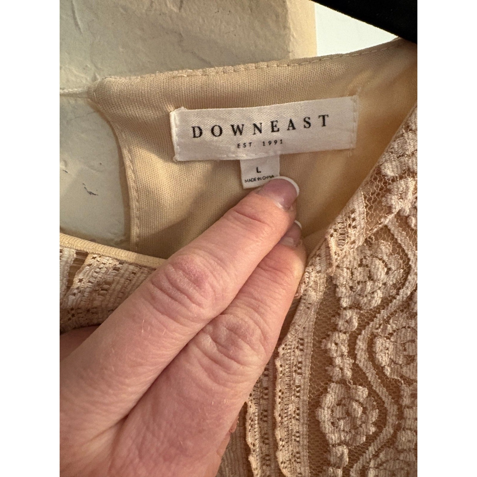 Downeast Women’s Cream Lace Panel Texture Blouse Short Sleeve Size L 8-12