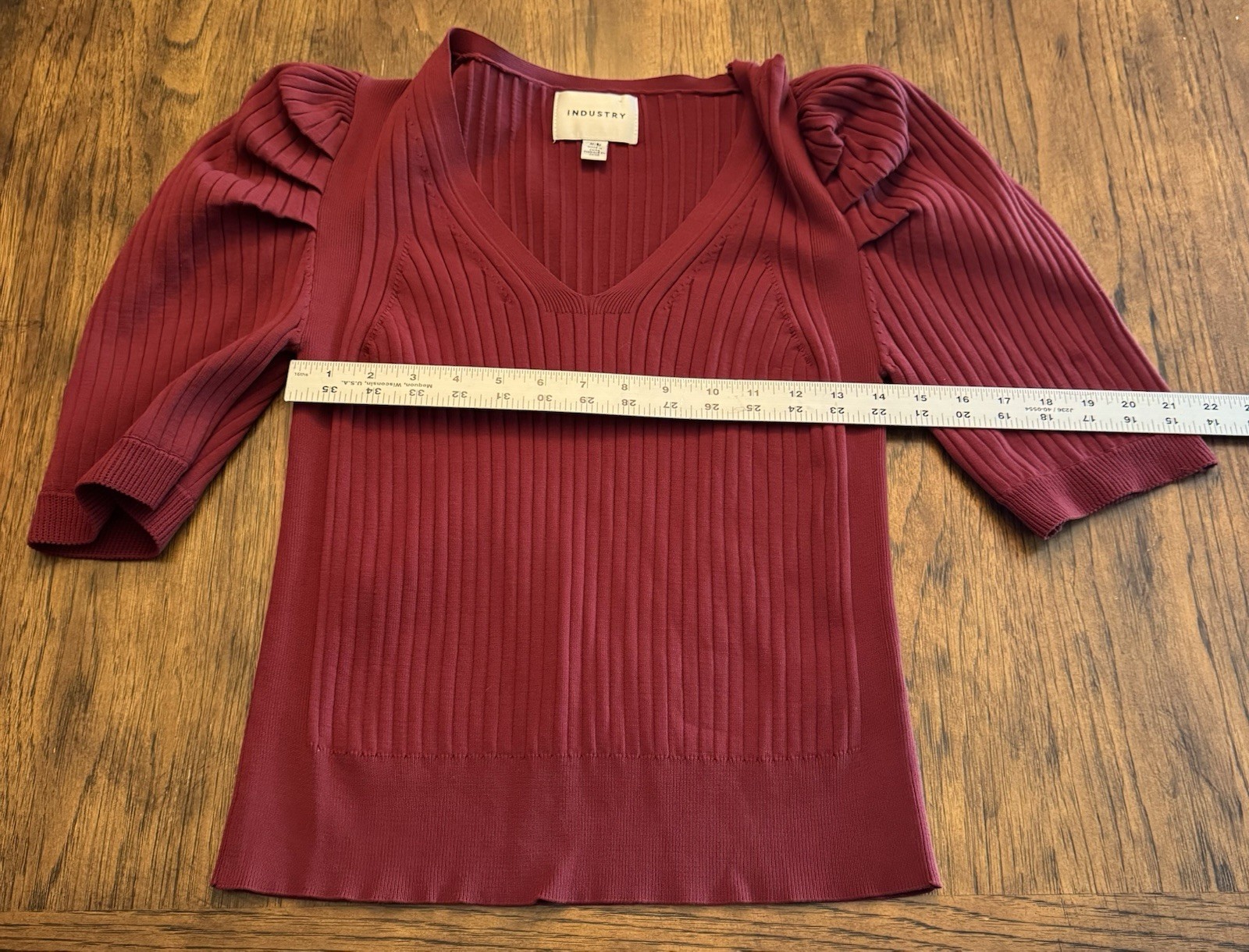 INDUSTRY REPUBLIC Burgundy Wine Ribbed Knit Top Puffed Sleeved V-Neck (M) NWOT