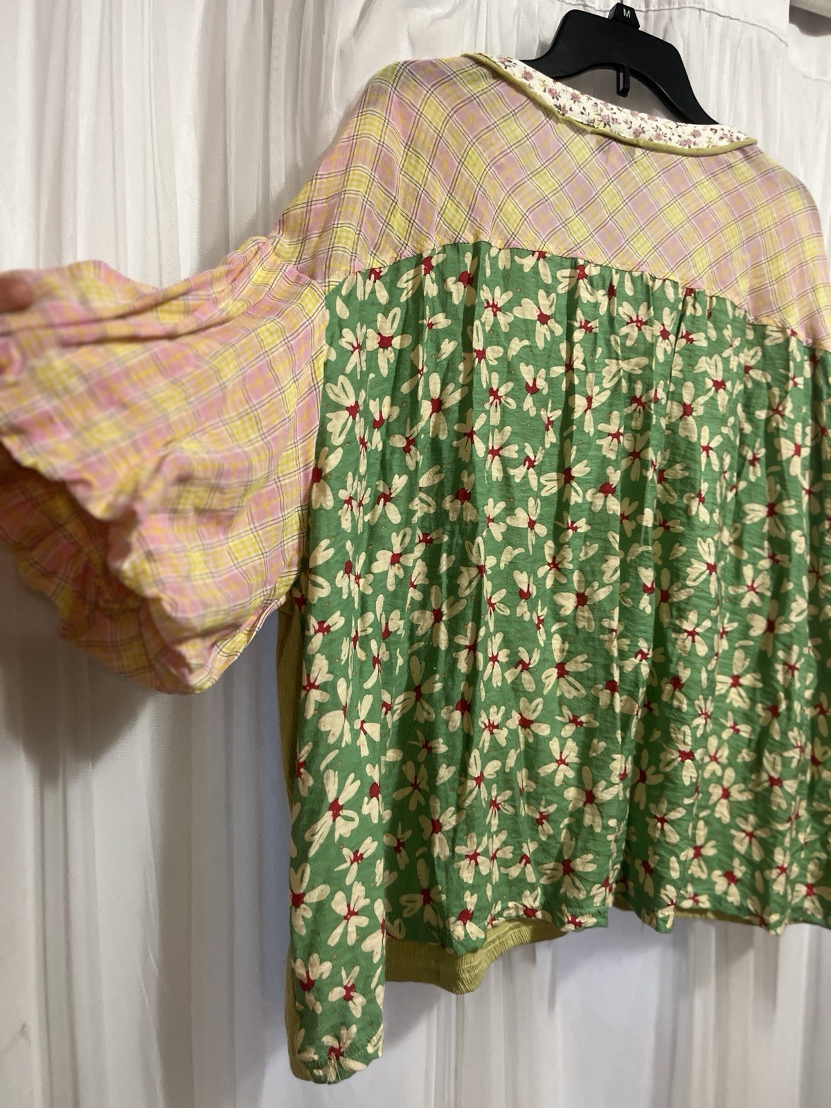 Sage & Fig Green Oversized V-Neck Women’s Top boho country Size large prairie