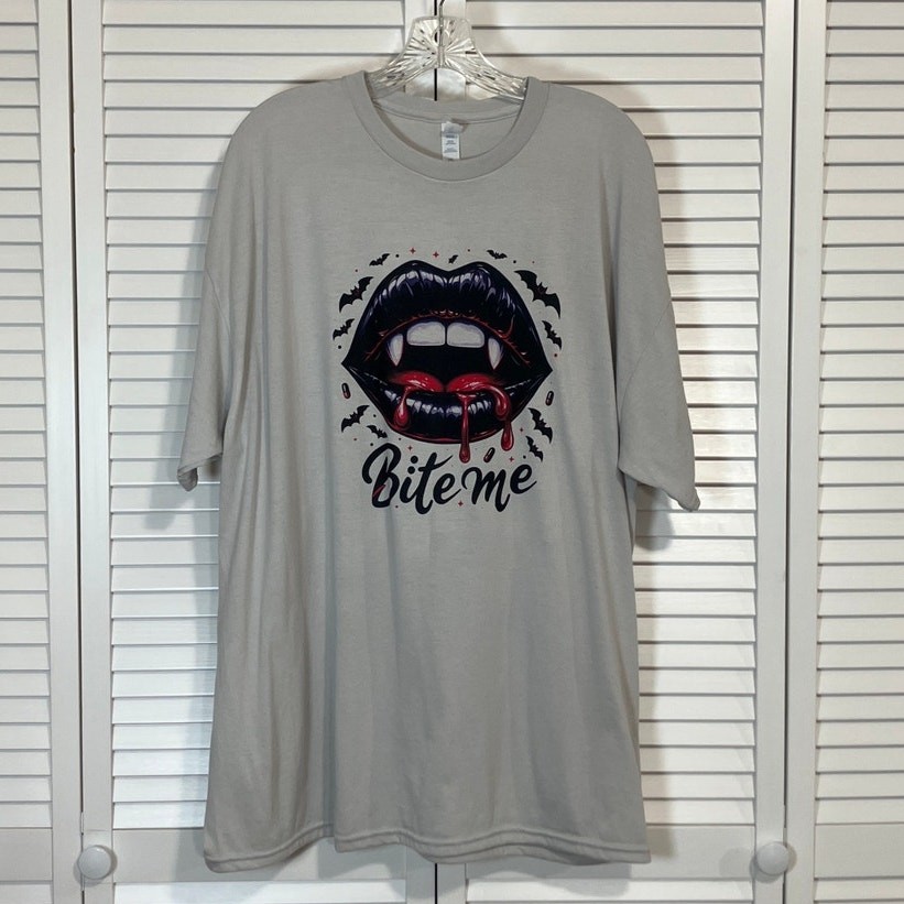 Jerzees Dri-power Gray Bite Me Vampire Lips Graphic Unisex T-shirt 2XL