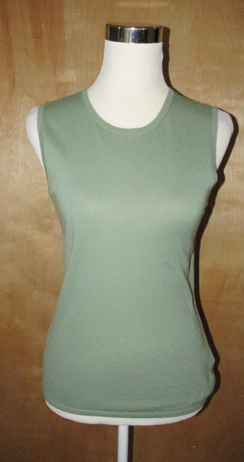 TSE: NWOT-100% ITALIAN COTTON TANK-VERSATILE SAGE COLOR-SOFT AND LIGHT: MEDIUM