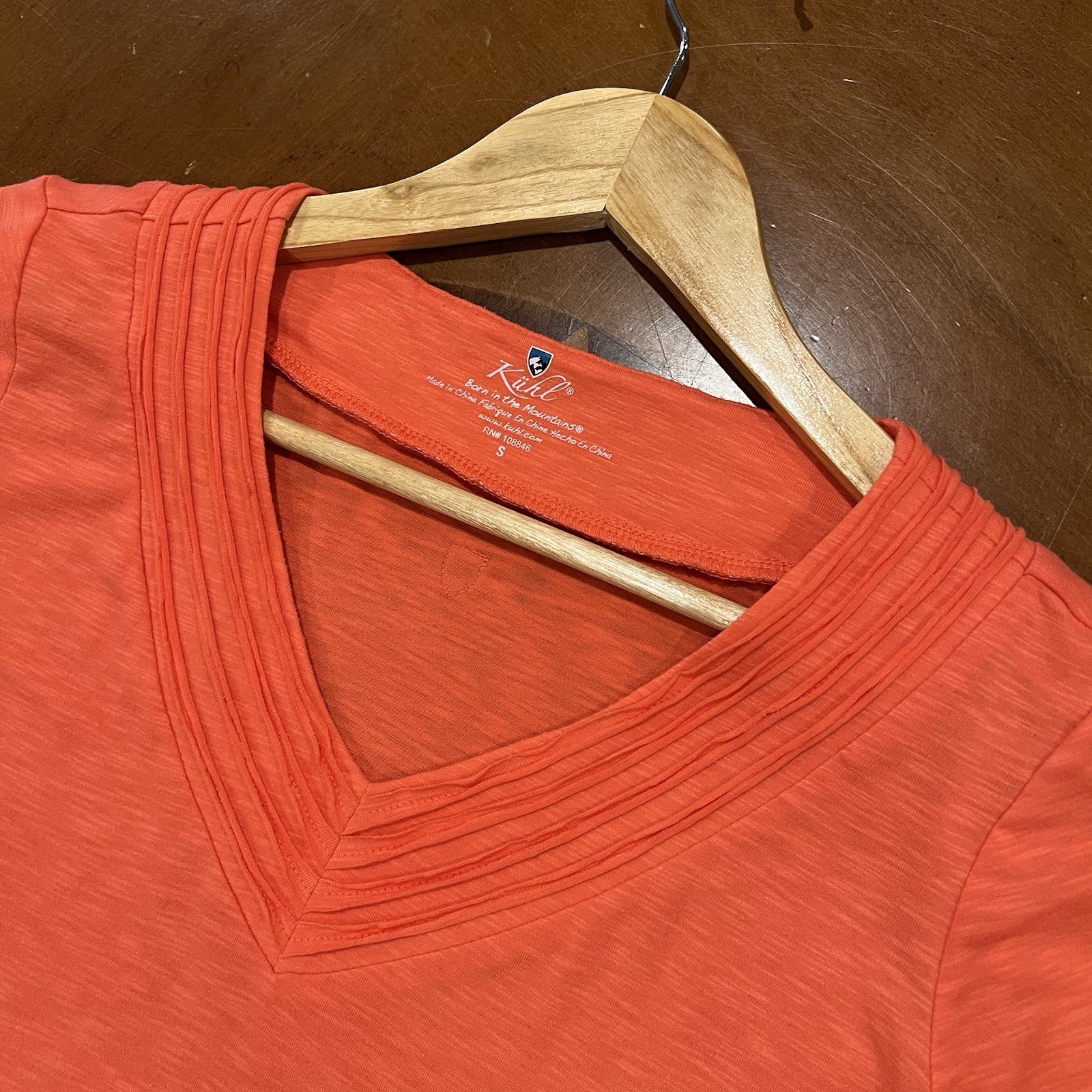 Kuhl Women’s Sora Short-Sleeve V-Neck Tee Coral Small Slub Knit Moisture Wicking