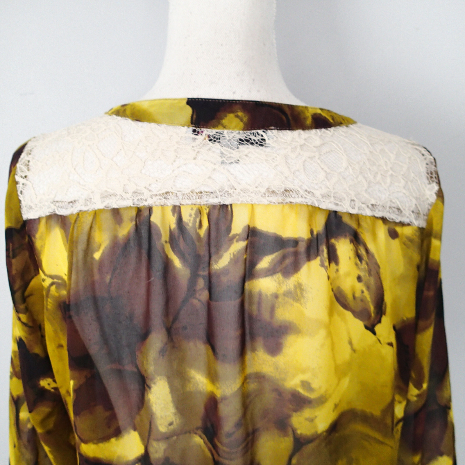 Figueroa & Flower Sz m Tunic Boho Peasant Multicolor Semi-sheer button down