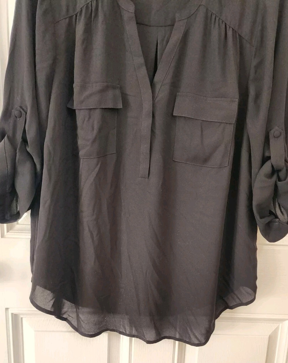 TORRID HARPER Black Split Round Neck 3/4 Roll Tab Sleeve Top Sz 2 2X 18-20