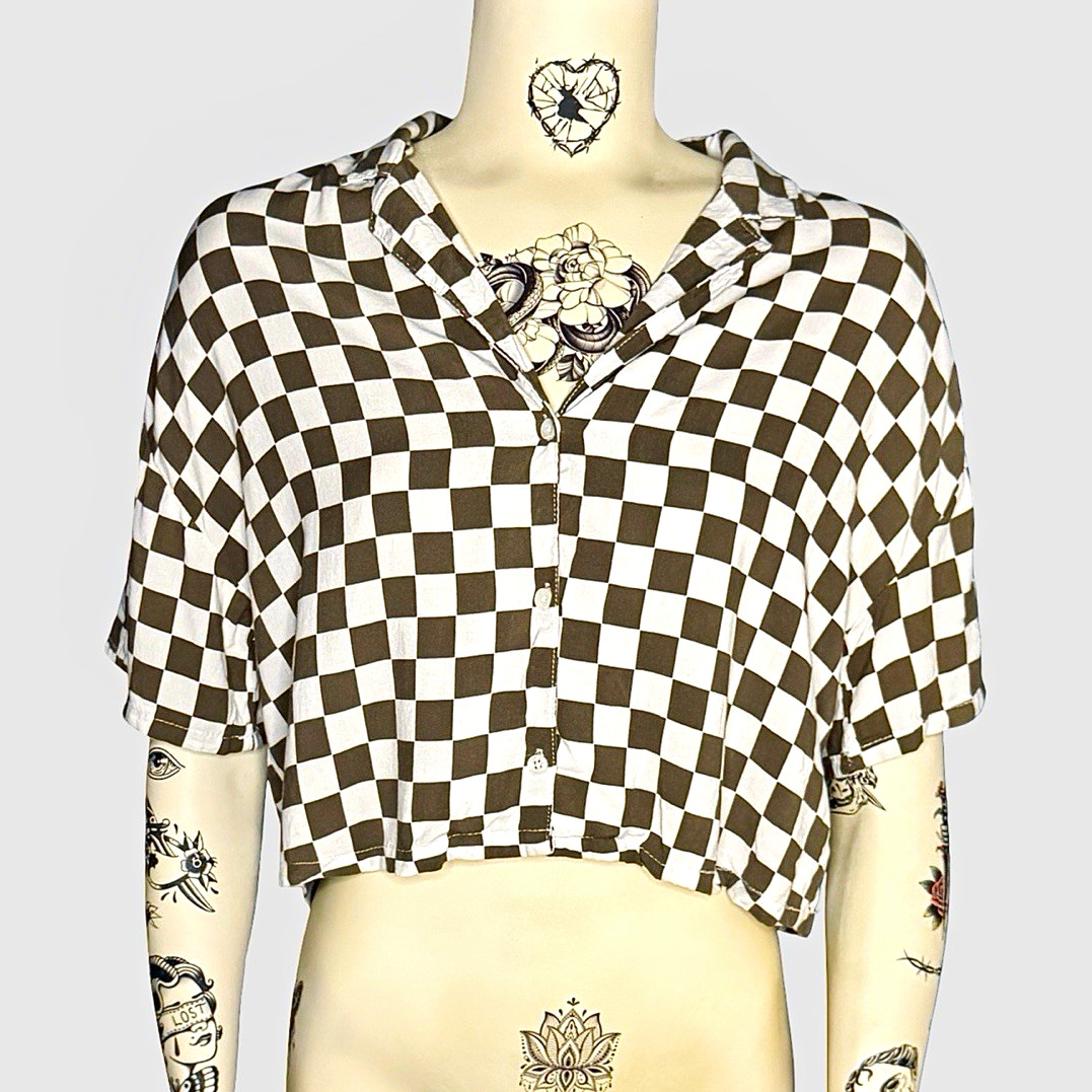 Checkered Button-Up Cropped Short Sleeve Top