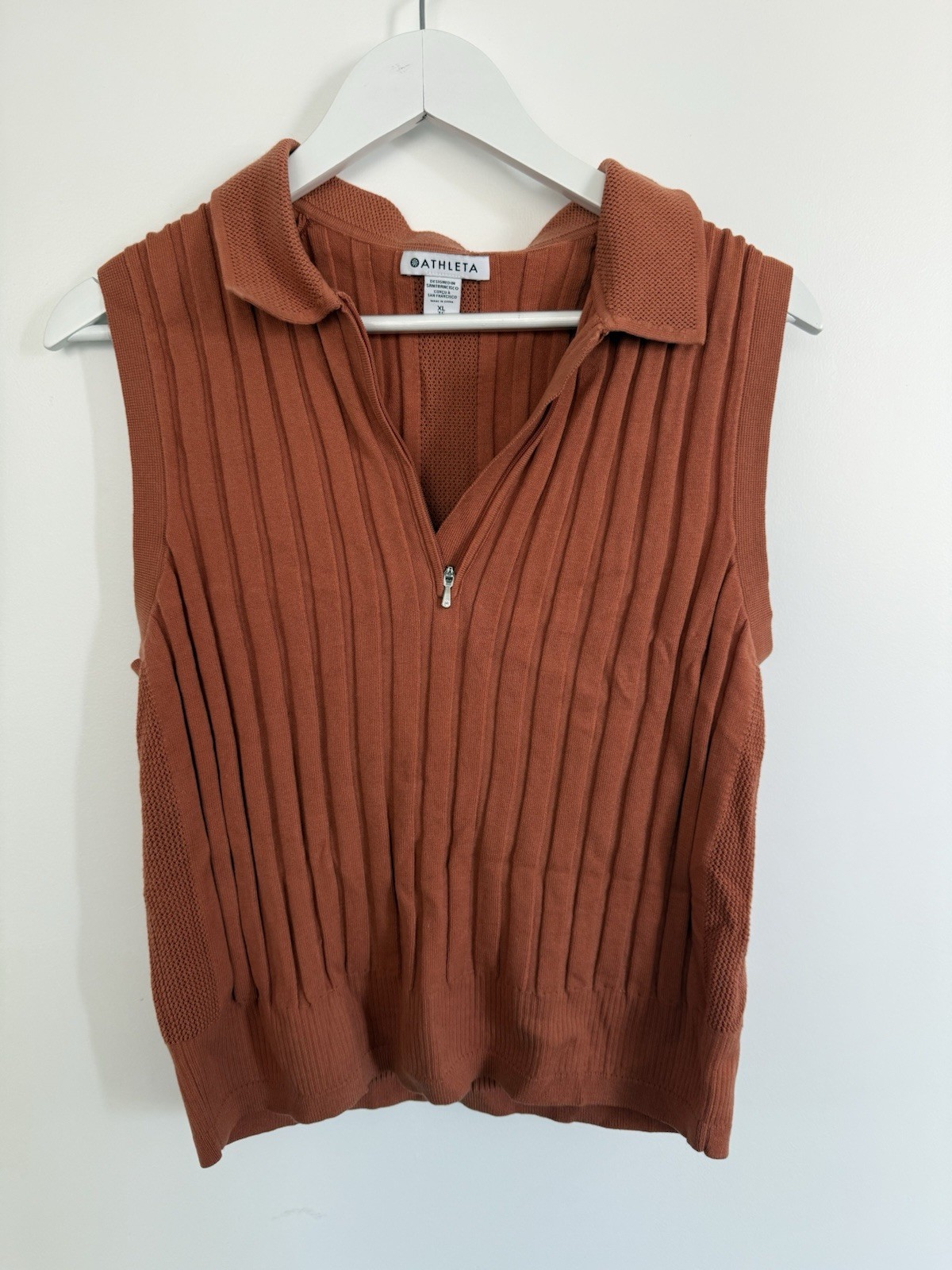 Athleta fairway polo light sweater knit Tank Top in sunbaked clay color XL