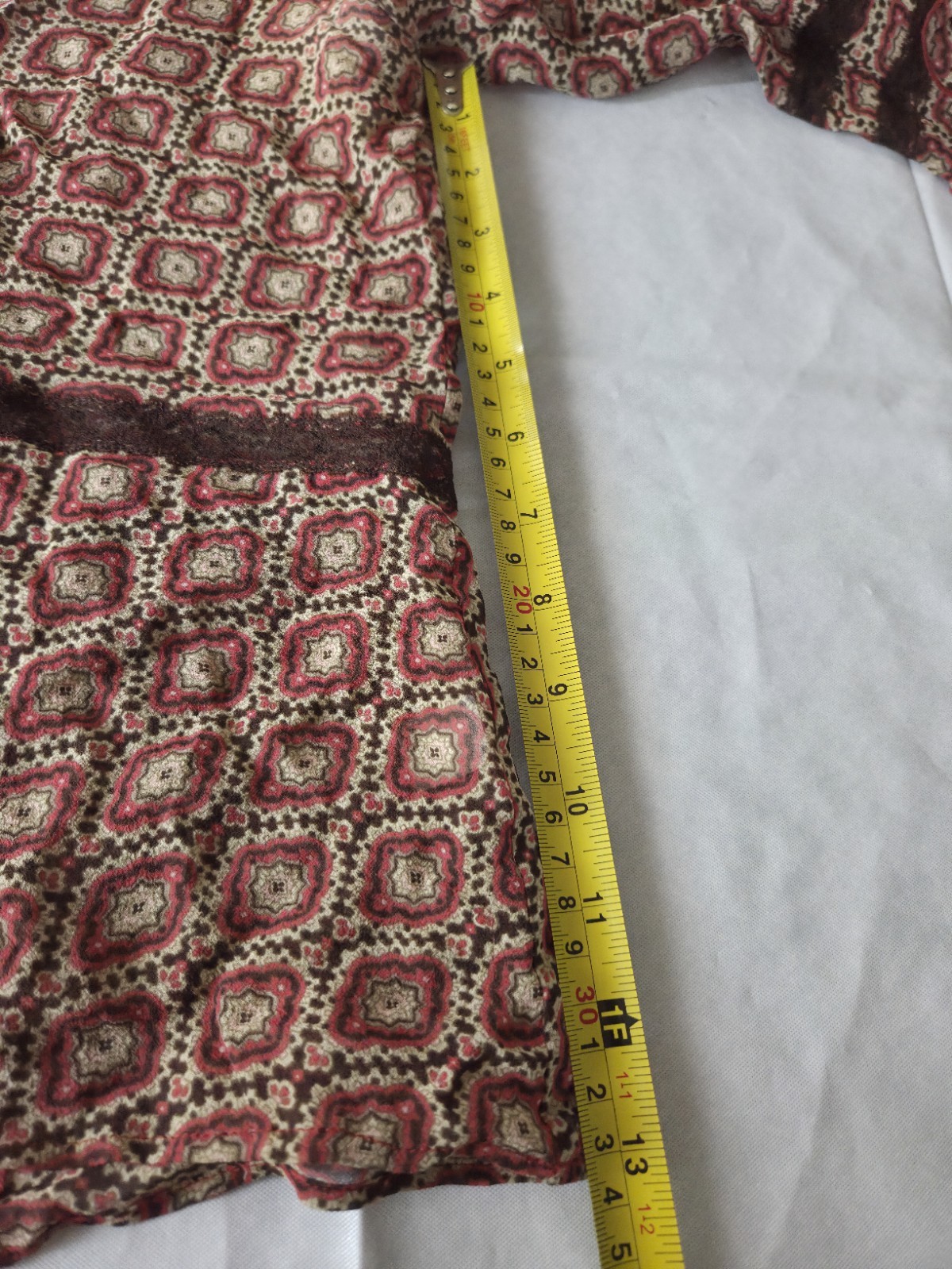 Vintage The Limited 100% Silk Ruffle Neck Blouse Medallion Mosaic Print M 184