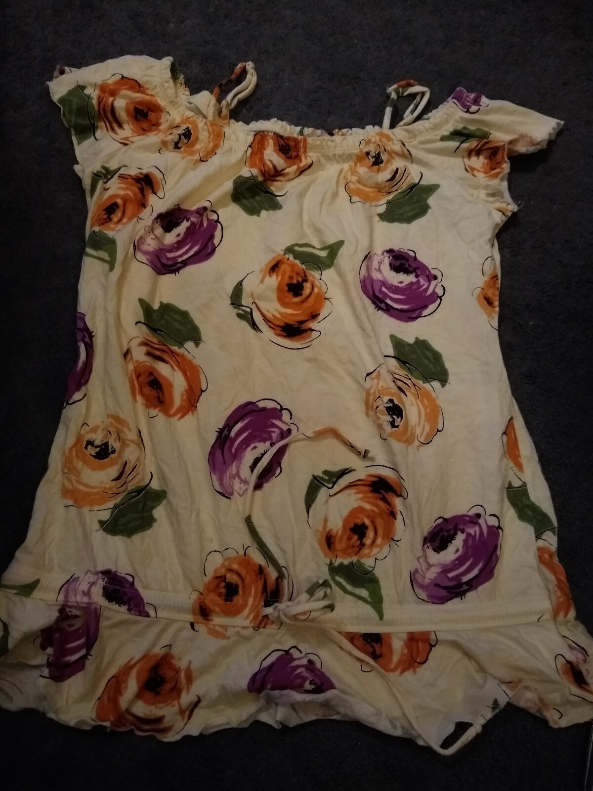 Decree Large Blouse Ivory floral, cap sleeves, cinch tie below waist…..