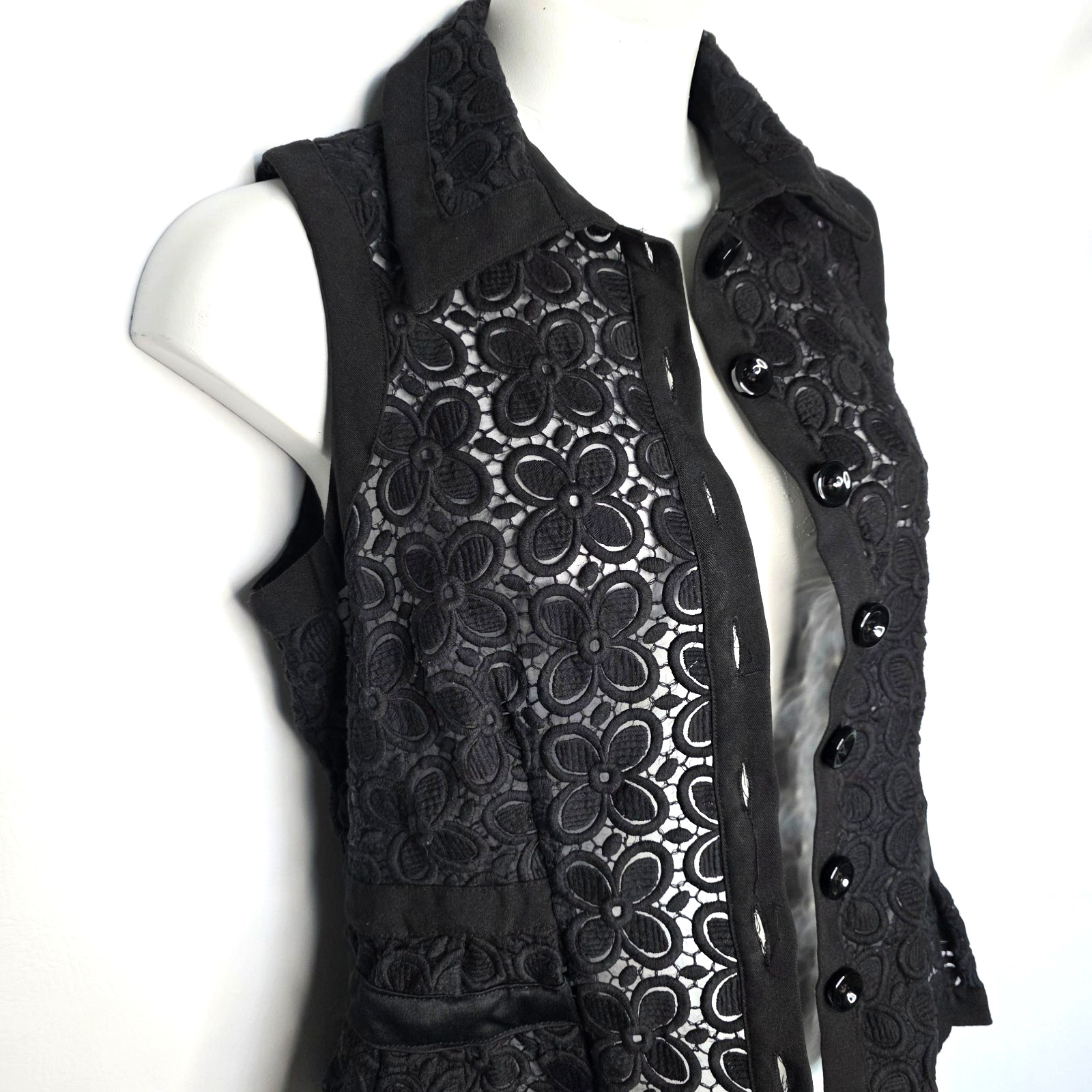 V Cristina Womens XL Vest Black Embroidered Button Front Sleeveless Peplum Top