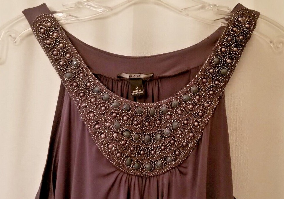 Women’s Beaded Top Shell Tank Boutique Look Neckline Unique Gray Size Medium