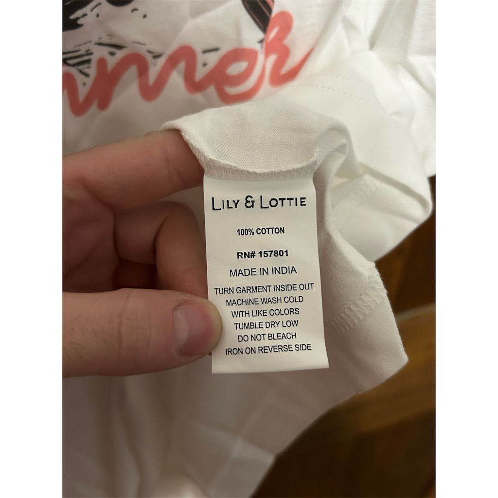 Lily & Lottie Feral Girl Summer Raccoon White Graphic Tee Women’s Large