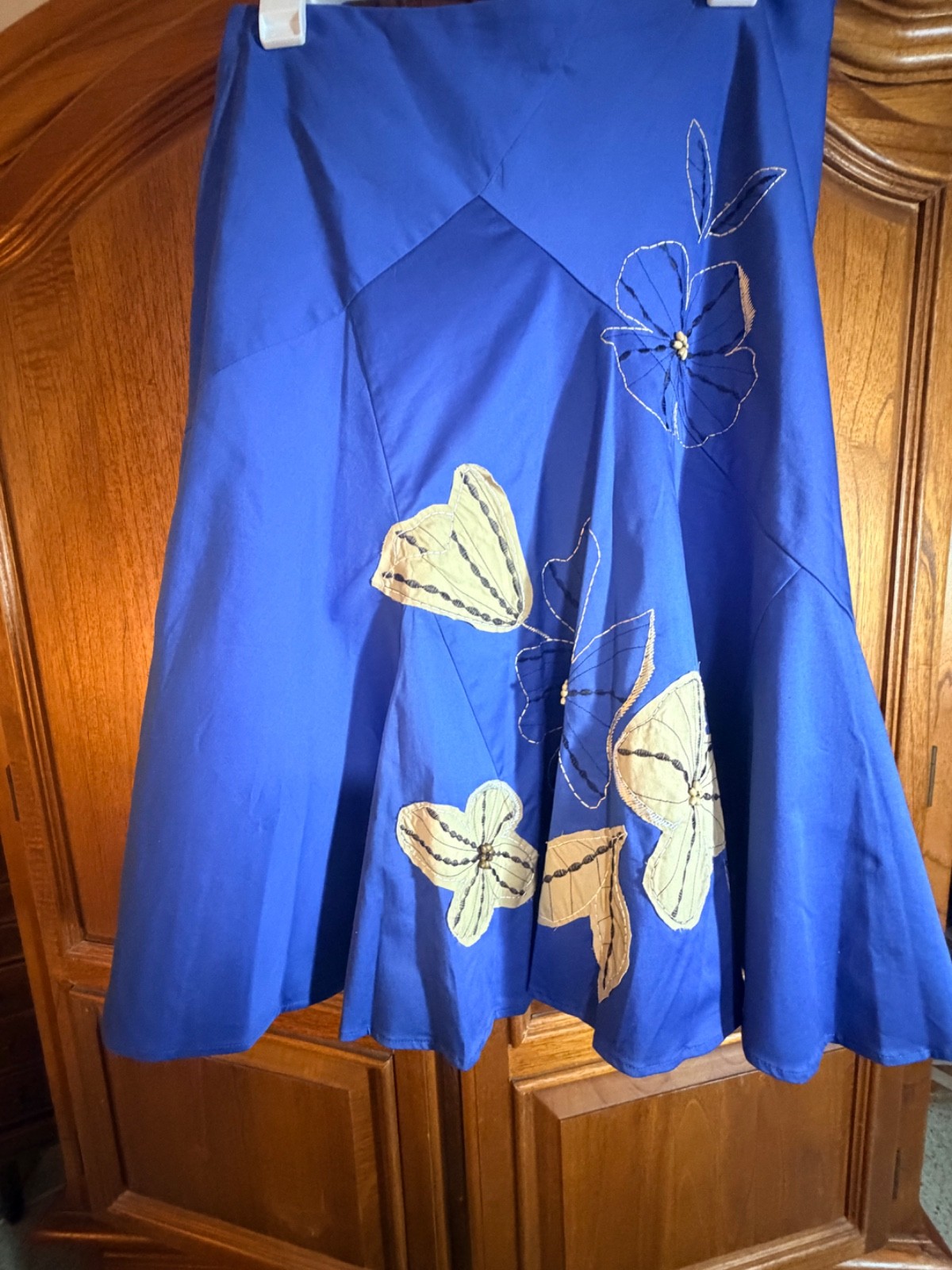 Sunny Leigh Blue Skirt w/ Tan/ Black Appliqué Flowers Size 8
