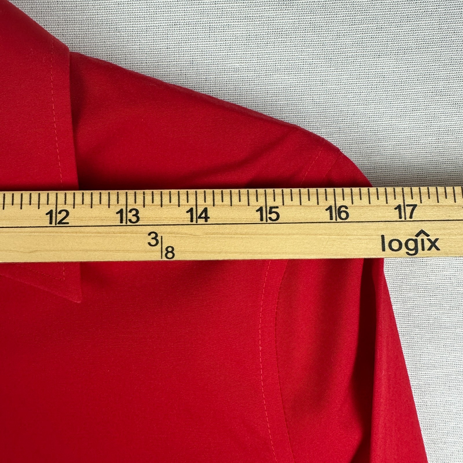 JONES NEW YORK WOMEN’S EASY CARE STRETCH RED LONG SLEEVE BUTTON BLOUSE SIZE M