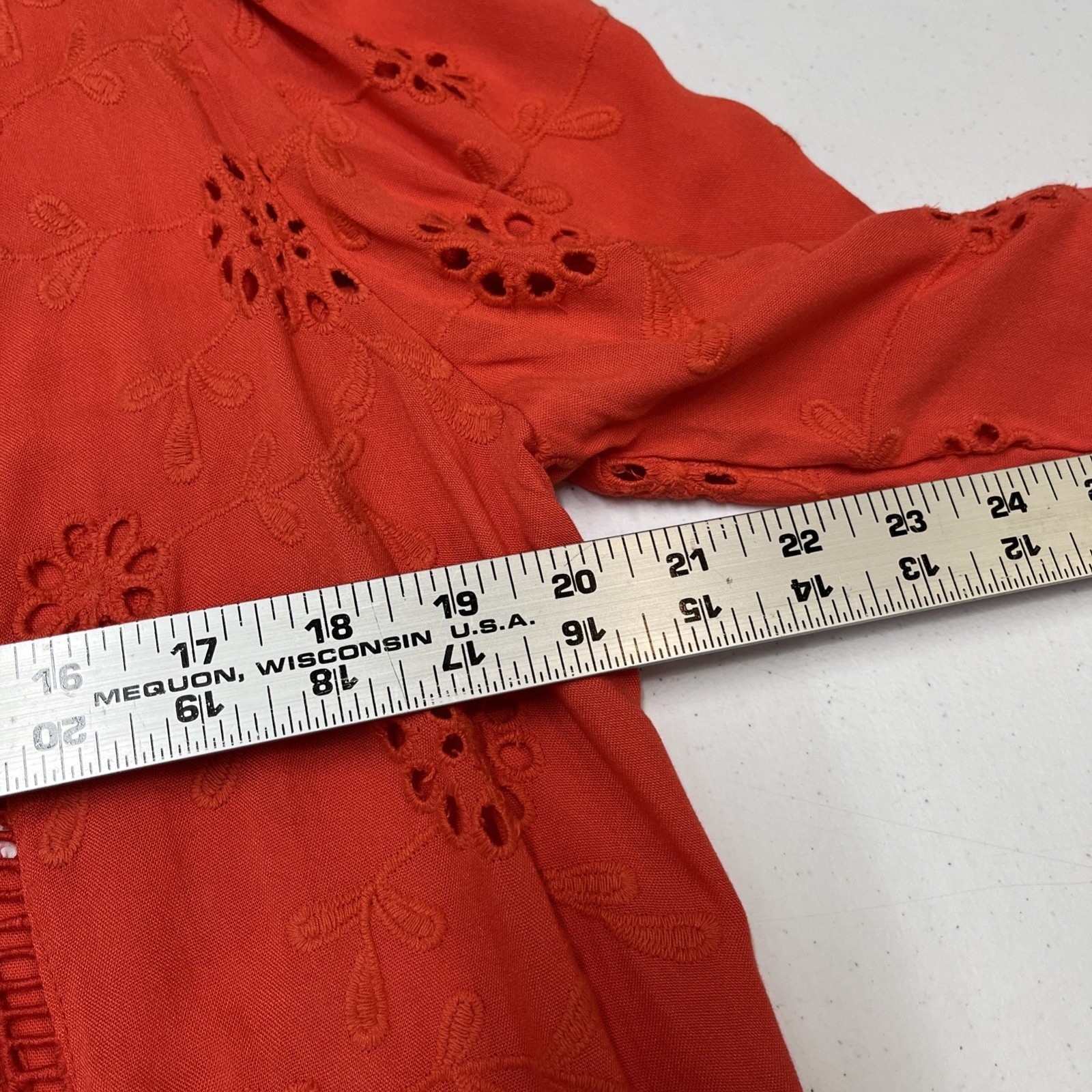 Nicole Miller Artelier Red Floral Eyeless Crochet Ruffle M Feminine Romantic