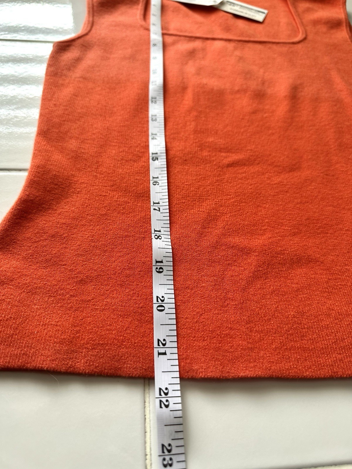 2Bella Boutique Silk Blend Coral Sweater Tank Top NWT Women’s Large Square Neck