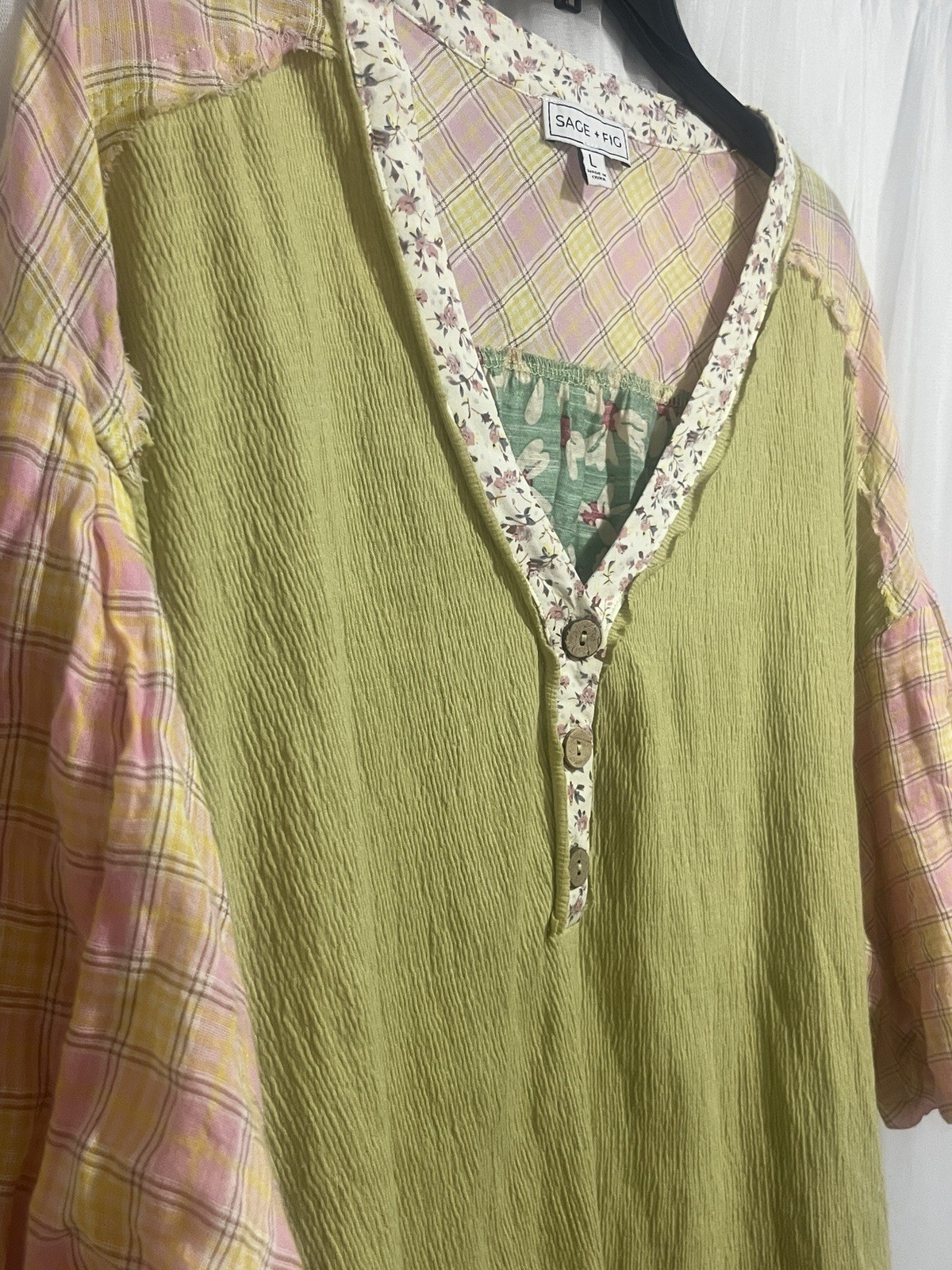 Sage & Fig Green Oversized V-Neck Women’s Top boho country Size large prairie