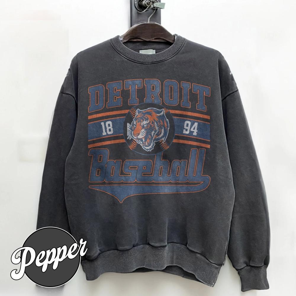 Detroit Tigers Vintage Baseball Team Comfort Colors Crewneck Pepper S-3XL