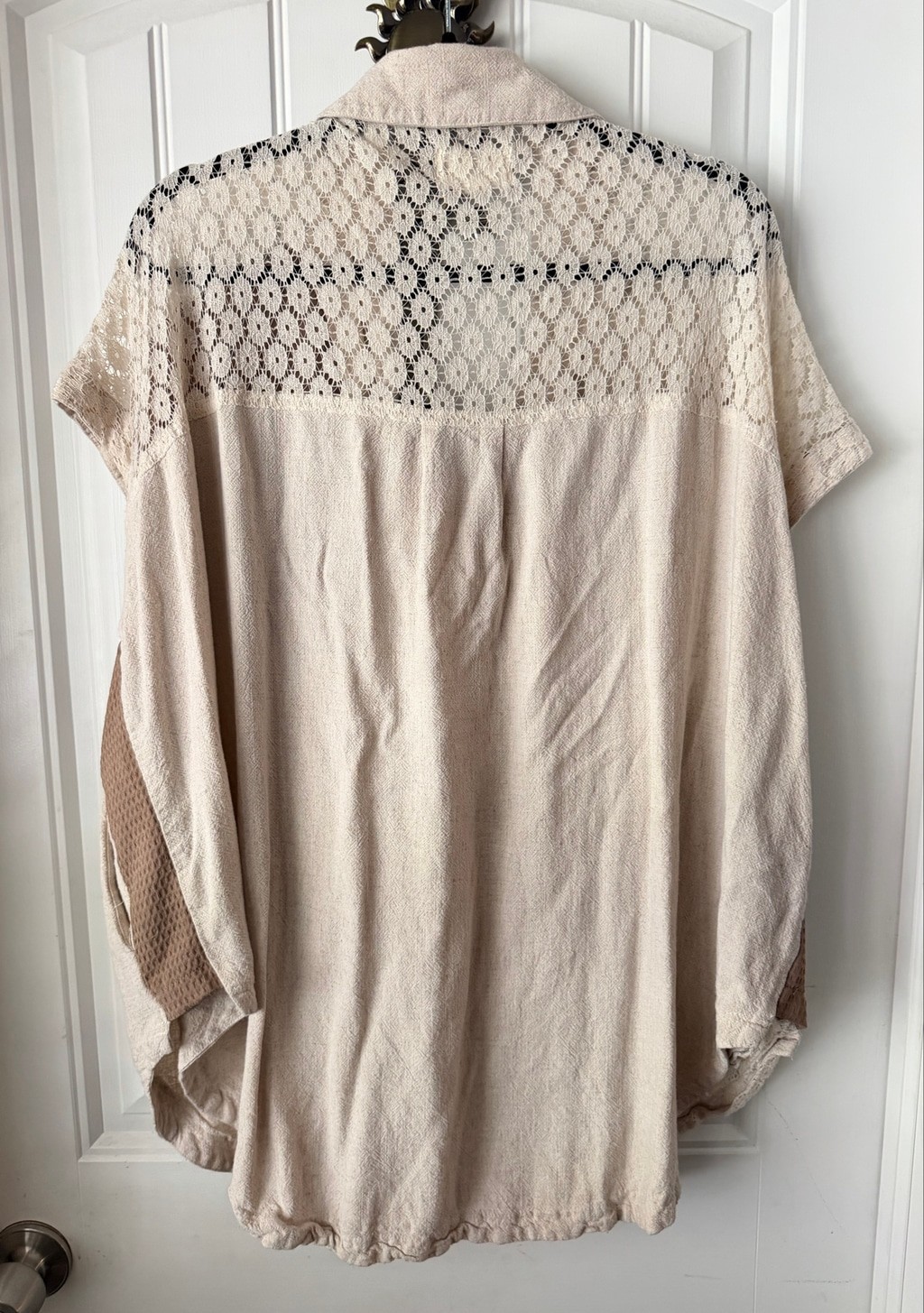 Women’s Oli & Hali Button Down Shirt Size L Beige Brown Lace Detail