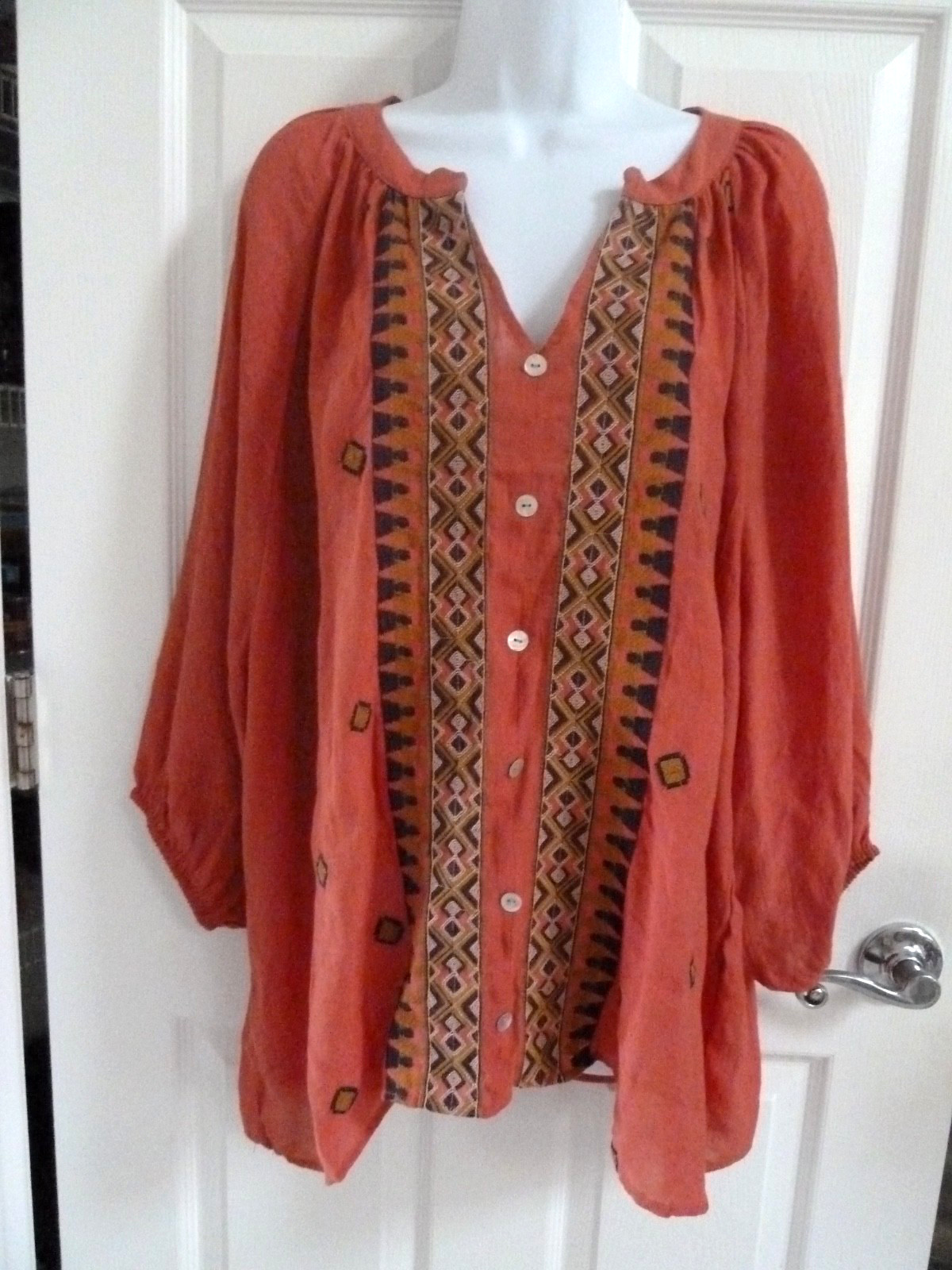 LIV LOS ANGELES Plus Sz XXL Pullover Balloon Sleeve Blouse Southwestern Aztec