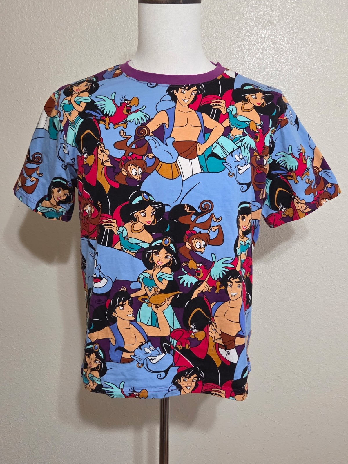 Vintage Aladdin Disney Tokyo Resort All Over Print Size Large