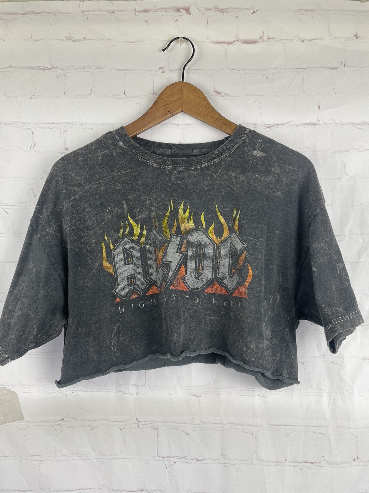 AC/DC Womens Gray Acid Bleach Wash logo w/ Flames Highway To Hell Crop Top M/L