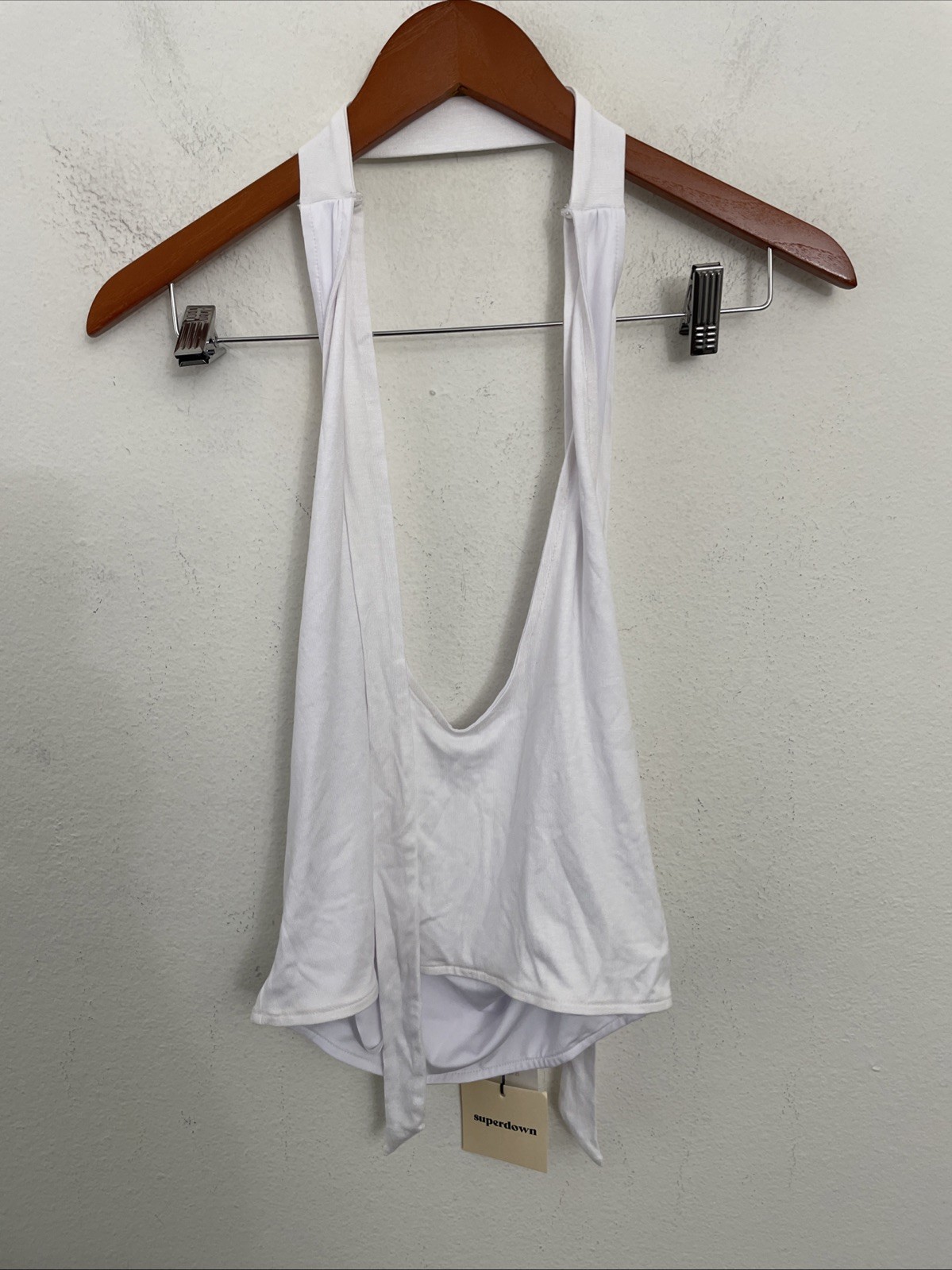 Superdown jessalyn halter top white size M NWT
