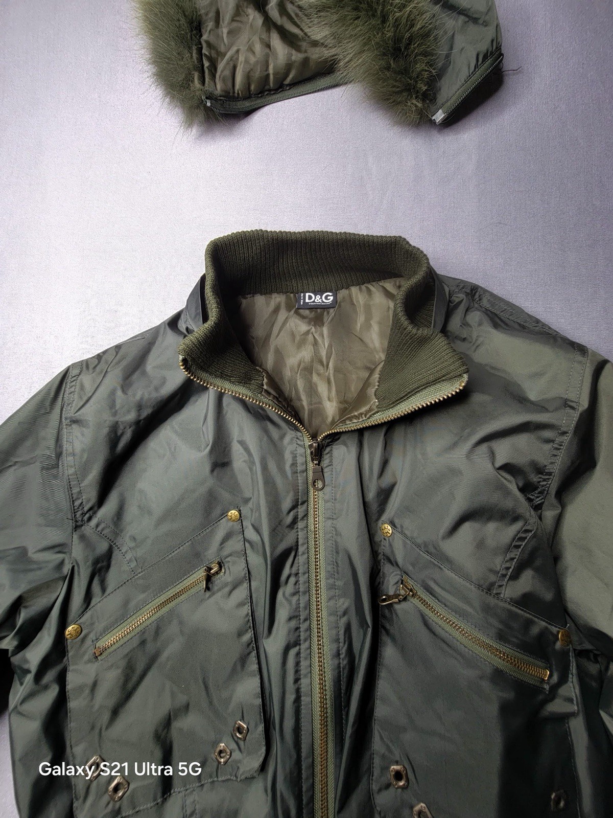 D&G woman Green Hooded Fur Trim Bomber Jacket Lined Full Zip Stand-Up 2