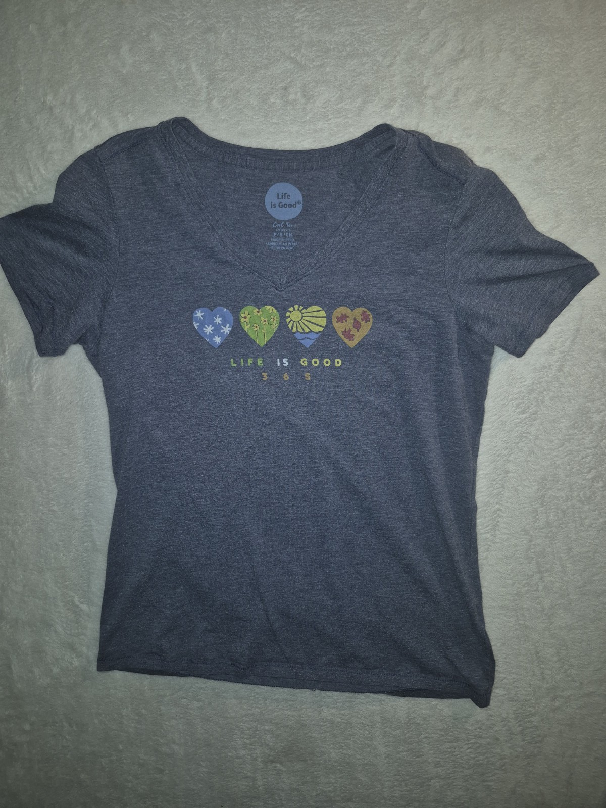 Life Is Good All Seasons Heart Tshirt Size Small #187