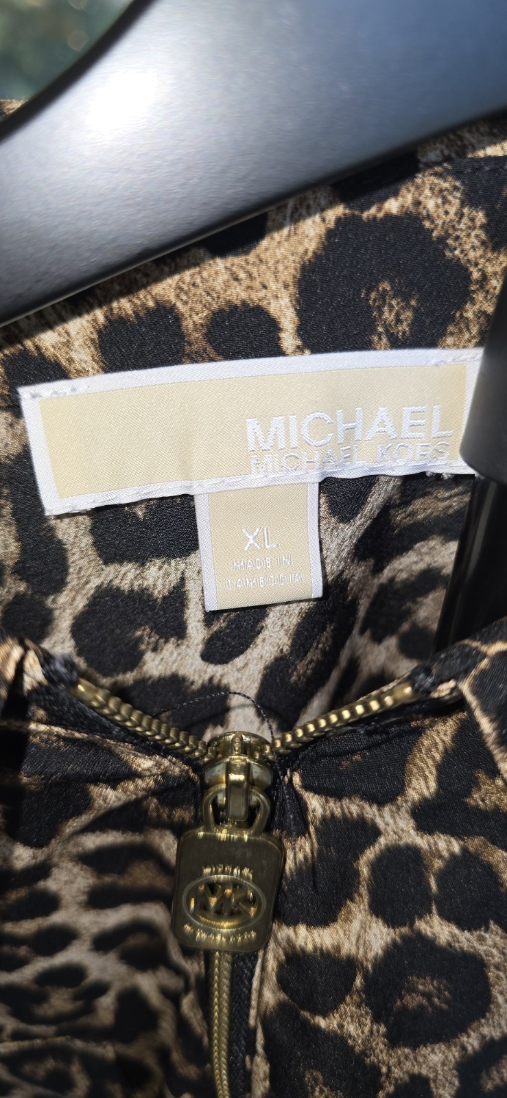 MICHAEL Michael Kors Women’s Leopard Print Dog Tag Zip-Front Utility Blouse