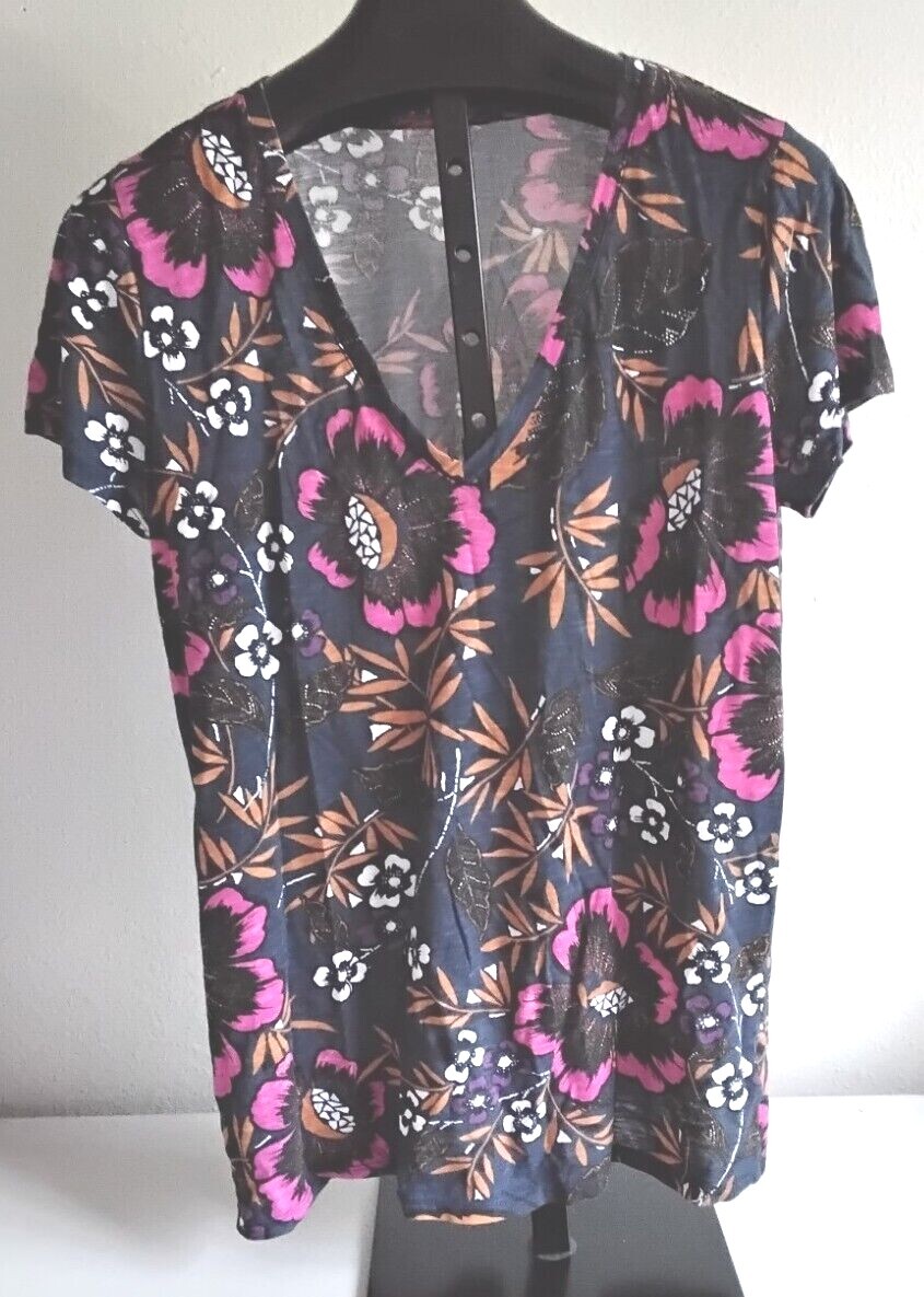Cute Floral A.N.D. Size XXL Short Sleeve Cotton Top