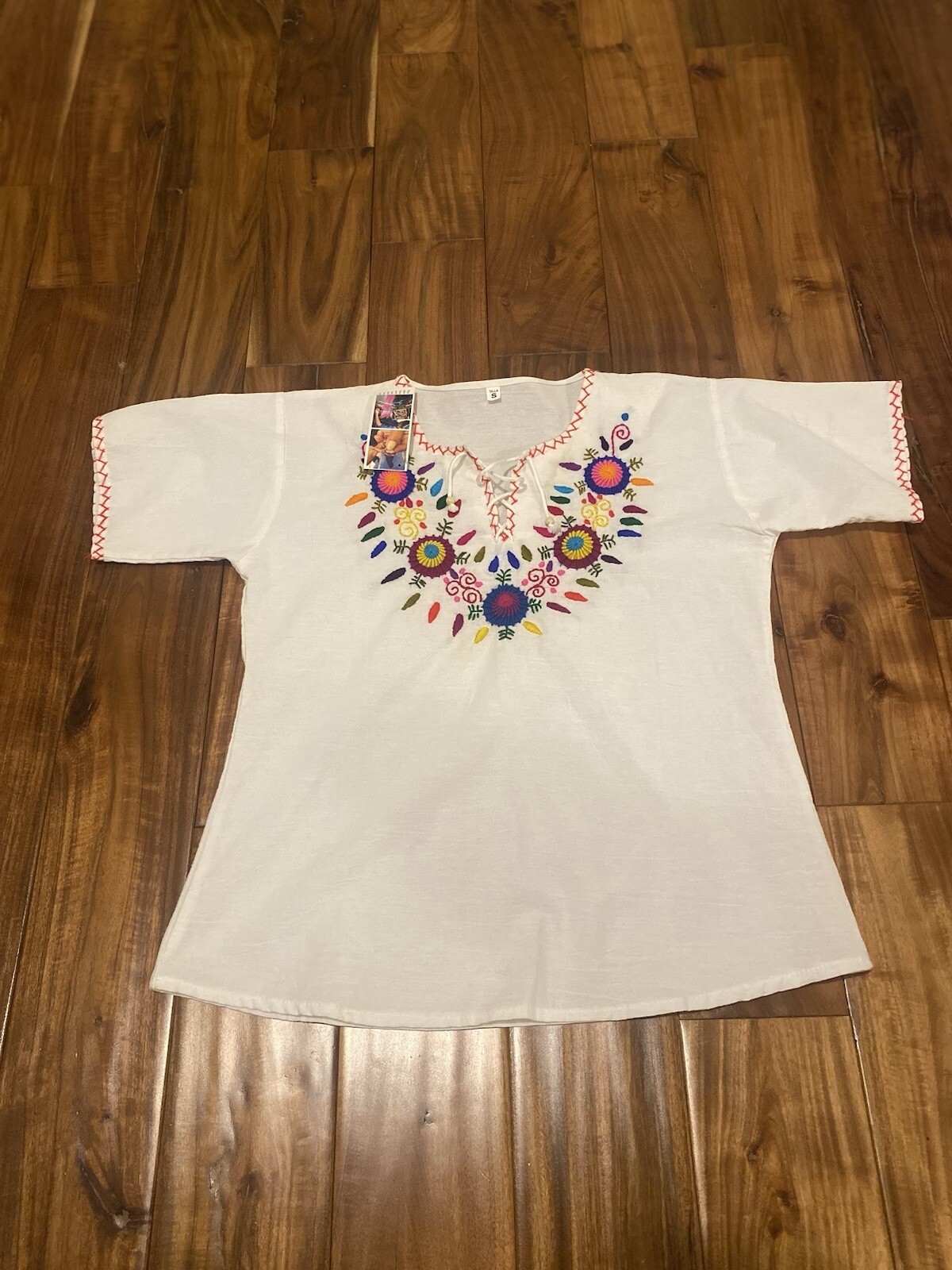 NWT GUATEMALA Ethnic Womens Top Blouse Bohemian Embroidered S