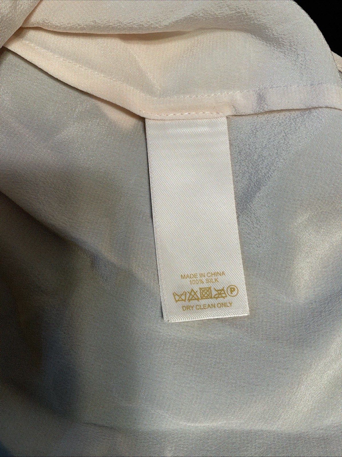 NWT $258 KATE SPADE Pale Pink 100% Silk, Tie Neck-Front Pleat Shirt Size XS