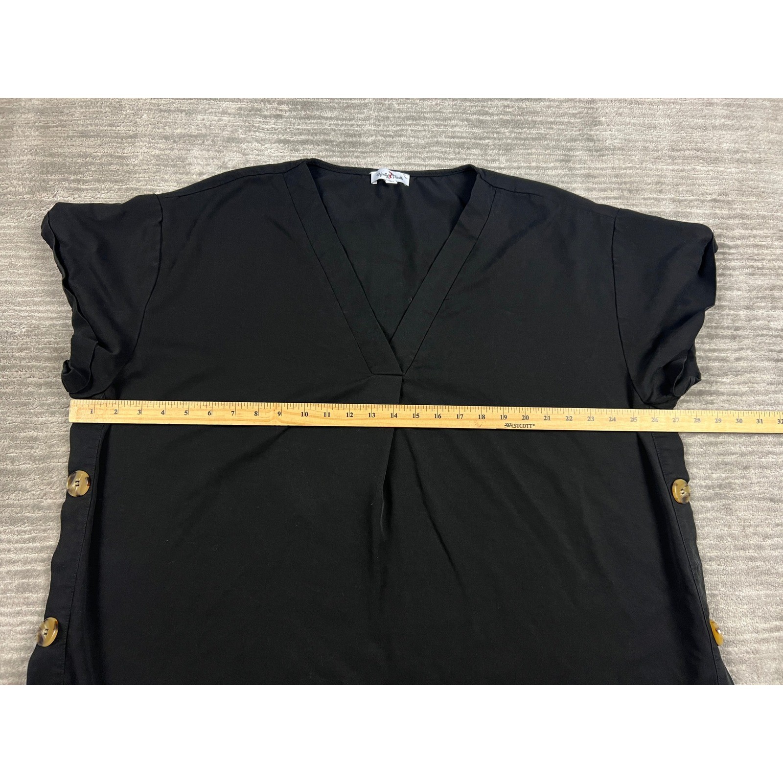 Perfectly Priscilla Blouse Women 3XL Black Tencel V-Neck Side Button HT1007PD