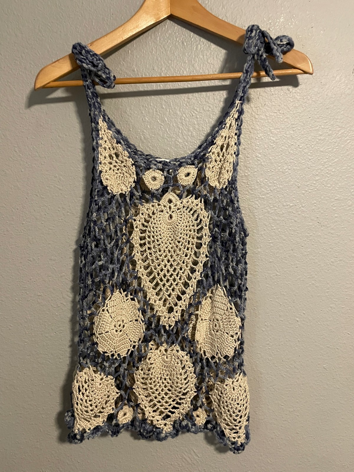 Trendology Tank Top Womens Small Blue Cream Crochet Sheer Boho Festival Hippie