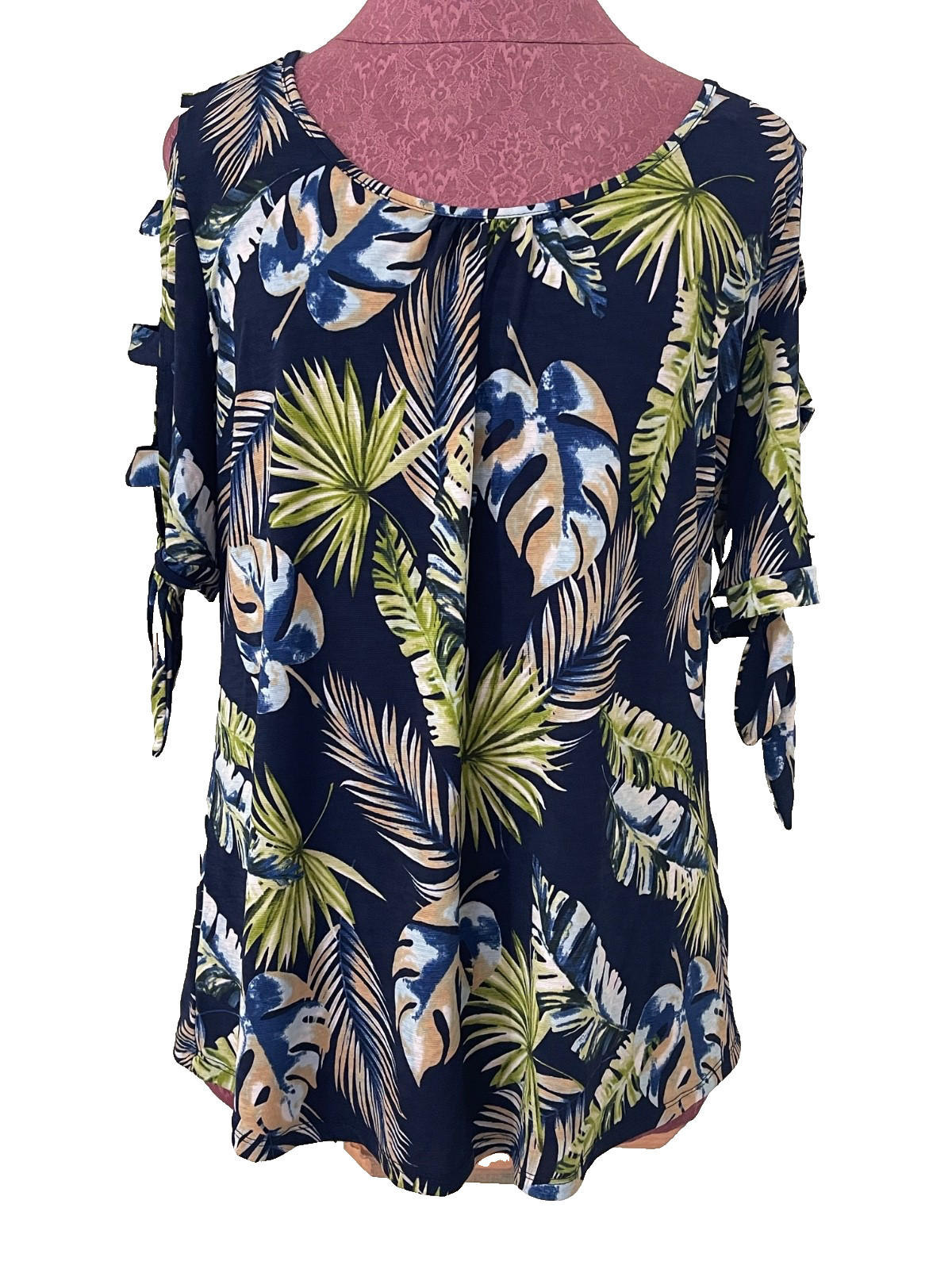LATE AUGUST Women’s Top Blue Tropical Leaf Cold Shoulder Tie Sleeve Stretch XL