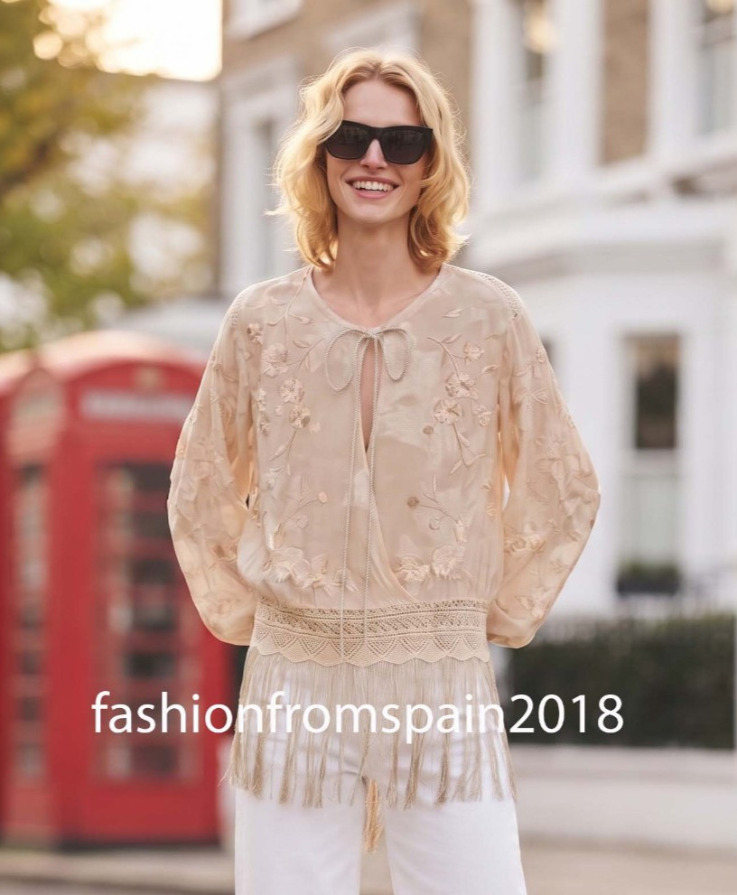 ZARA NEW WOMAN FLORAL ZW EMBROIDERED FRINGE BLOUSE ECRU BEIGE S,M,L 6895/246/075