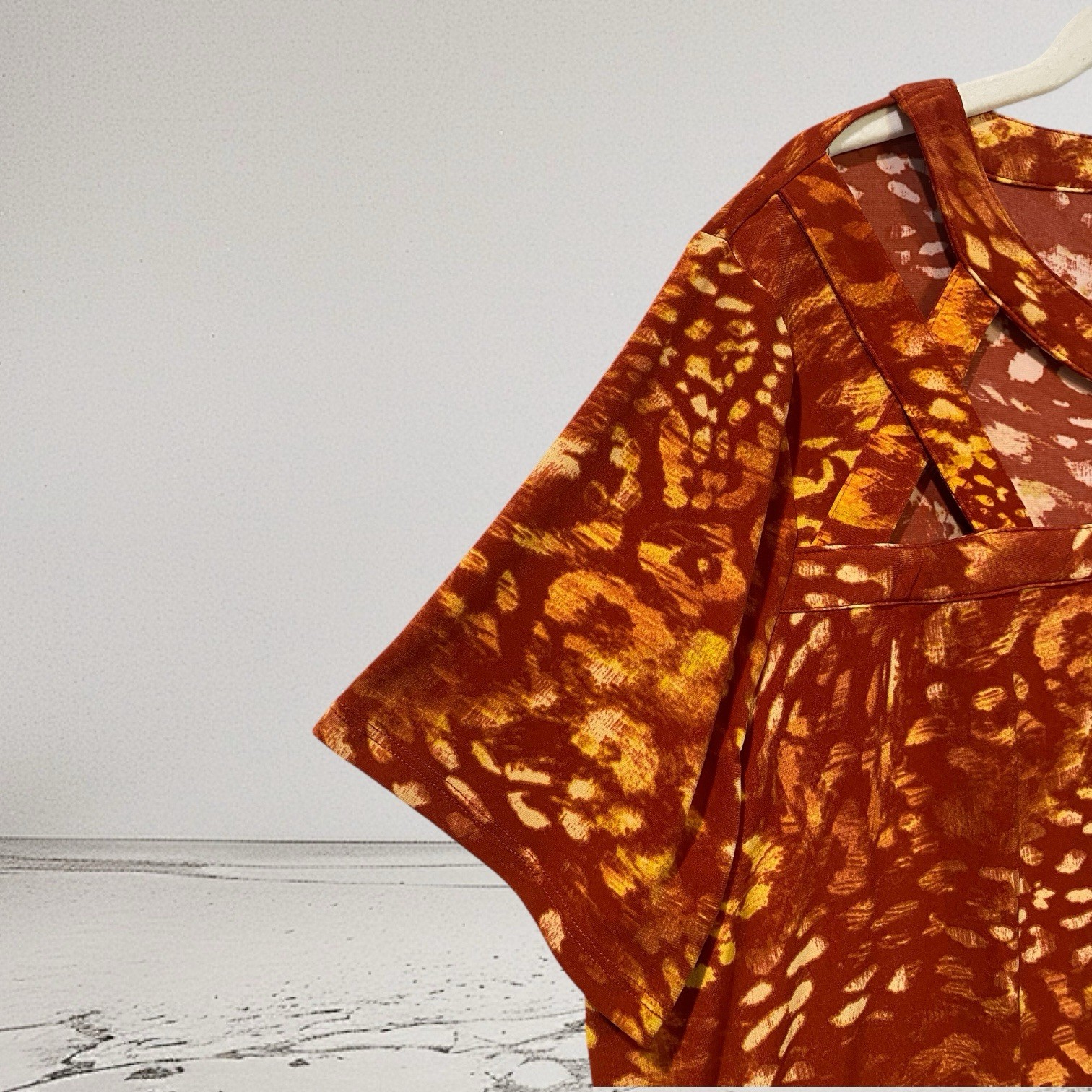 Womens Multi Print Cut Out Neck Top XL Jersey Stretch Artsy Boho Summer Chic