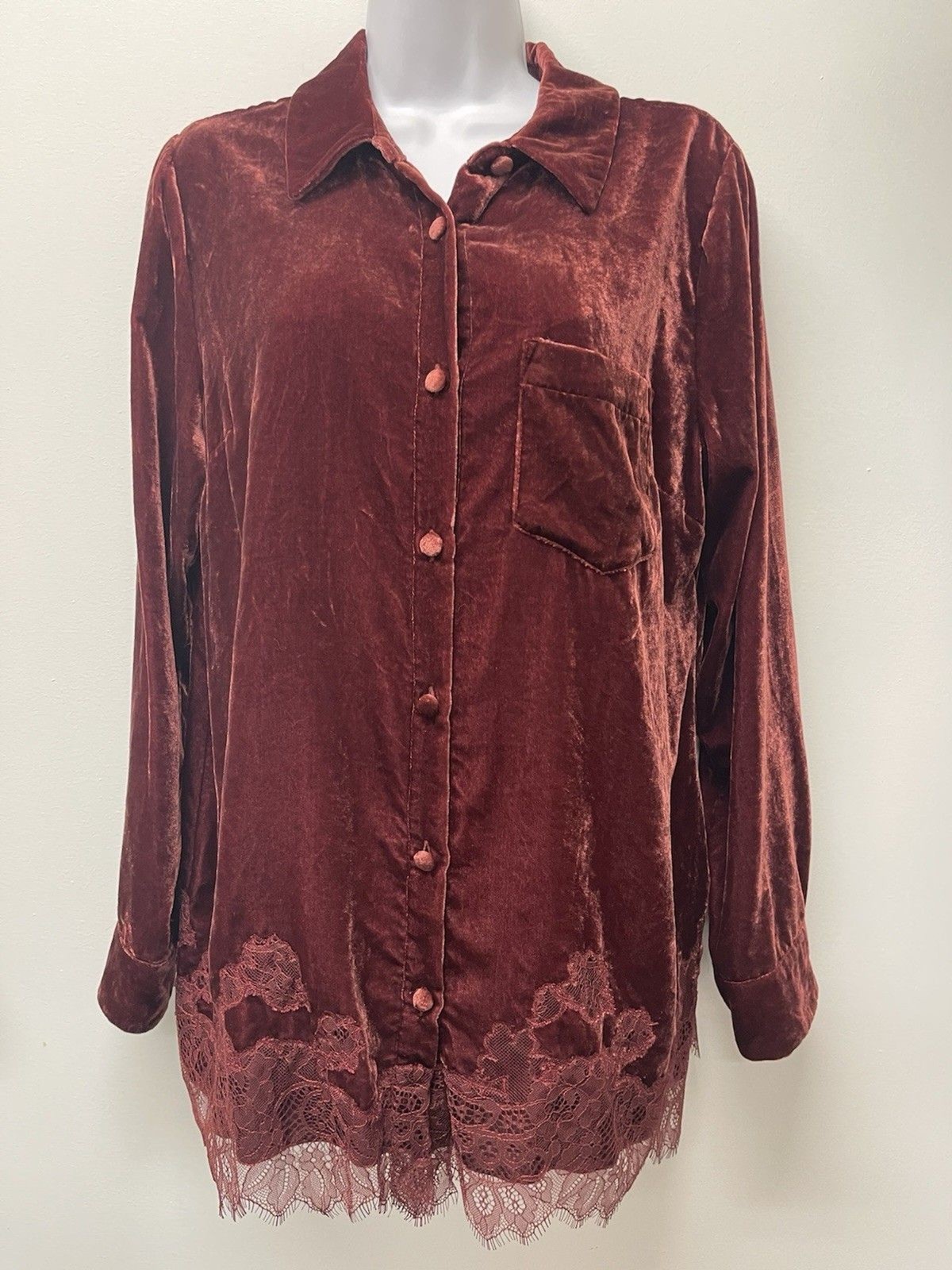 EUC Sz Medium Soft Surroundings Velvet Wine Button Front Long Sleeve Lace Blouse