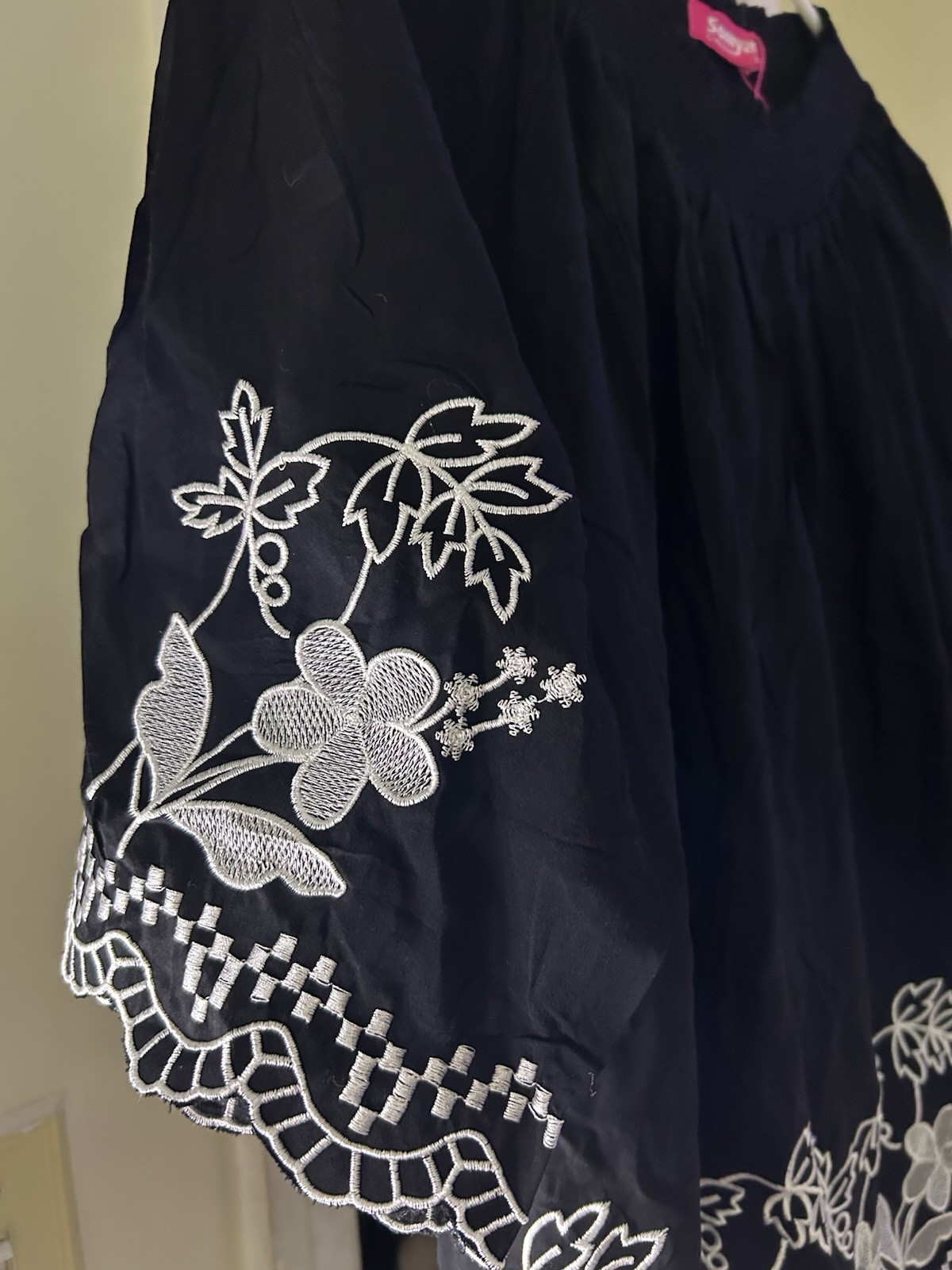 Somya collection Embroidered women Small 36 Flared Sleeve Blouse