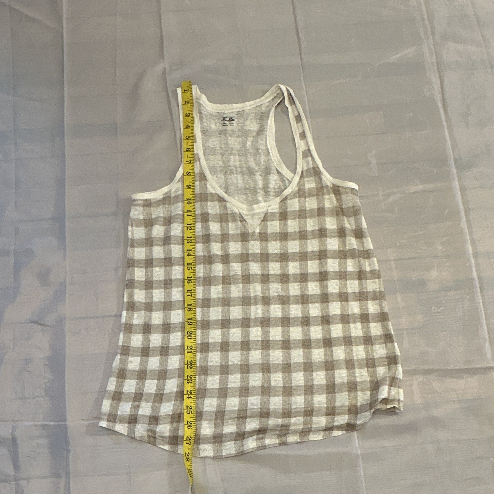 Hi-Line Beige/White Gingham Knit V-Neck Sleeveless Tank Top linen L