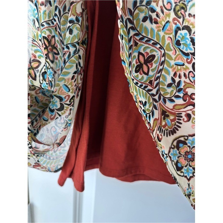 Plus-Size Beige Printed Batwing Blouse with Burgundy Trim